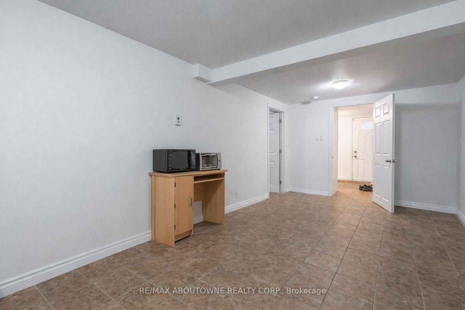 Photo 22 of 108 Queenston Street, St. Catharines, E. Chester — HOMEH