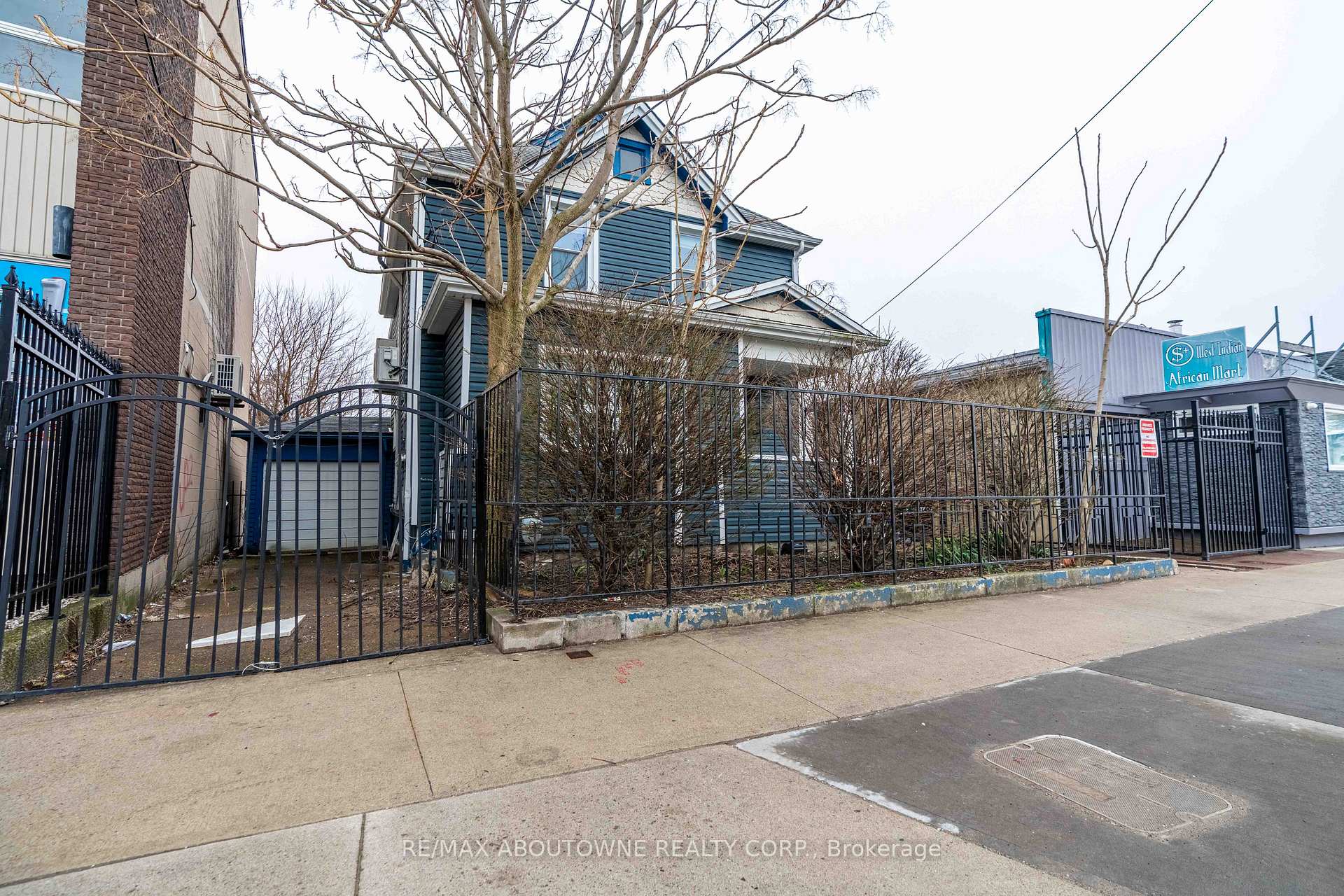 Photo 28 of 108 Queenston Street, St. Catharines, E. Chester — HOMEH