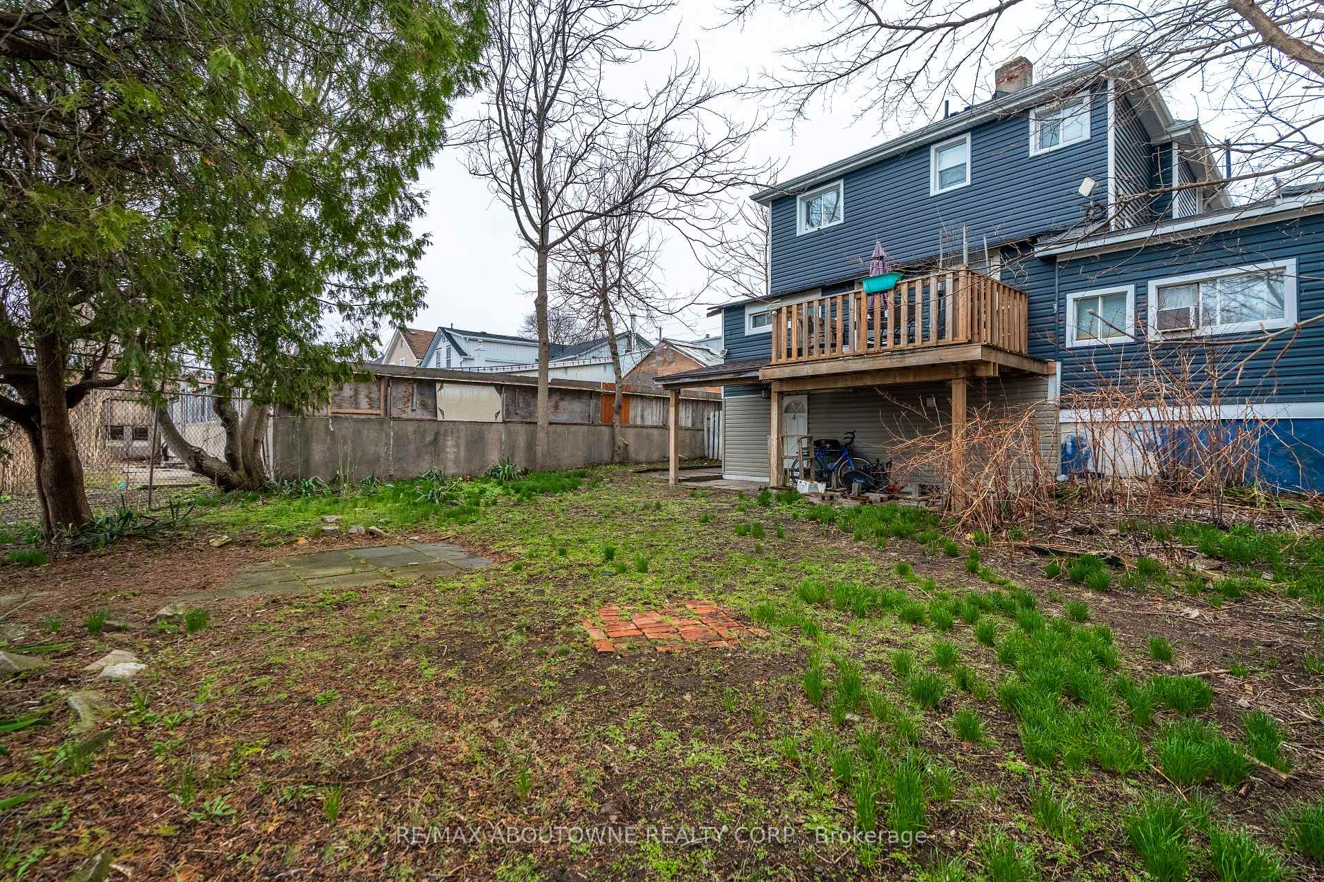 Photo 30 of 108 Queenston Street, St. Catharines, E. Chester — HOMEH