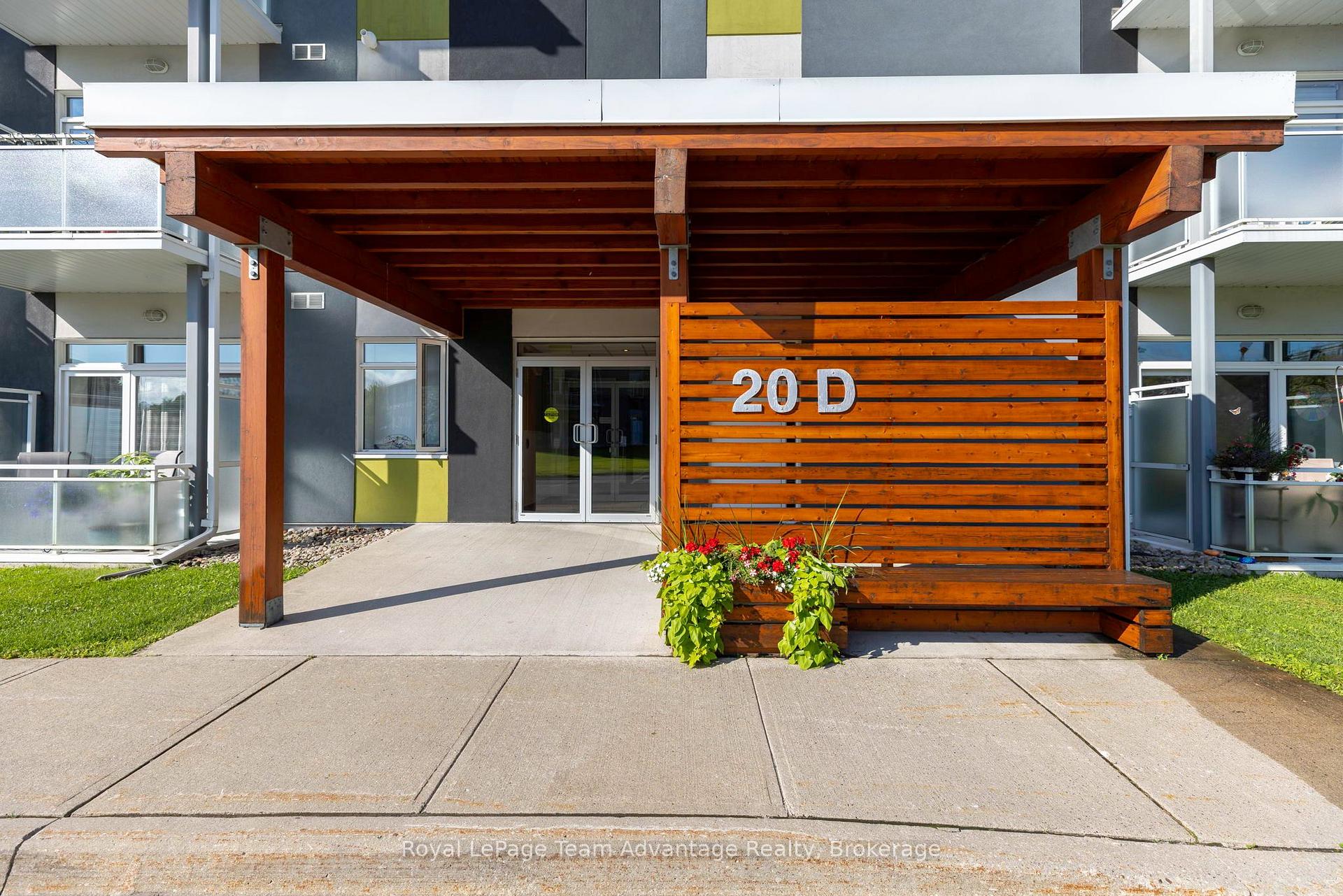Front of 102-20D Silver Birch Court