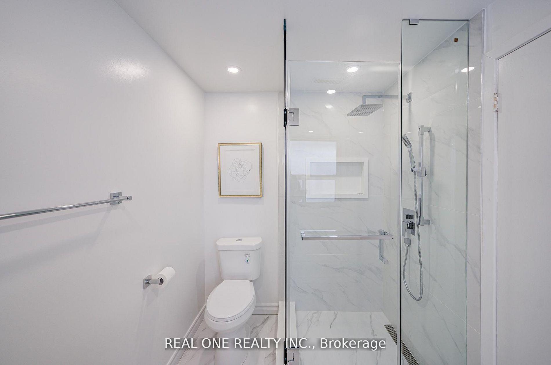 Photo 23 of 22 Kenmanor Boulevard, Scarborough, L'Amoreaux — HOMEH