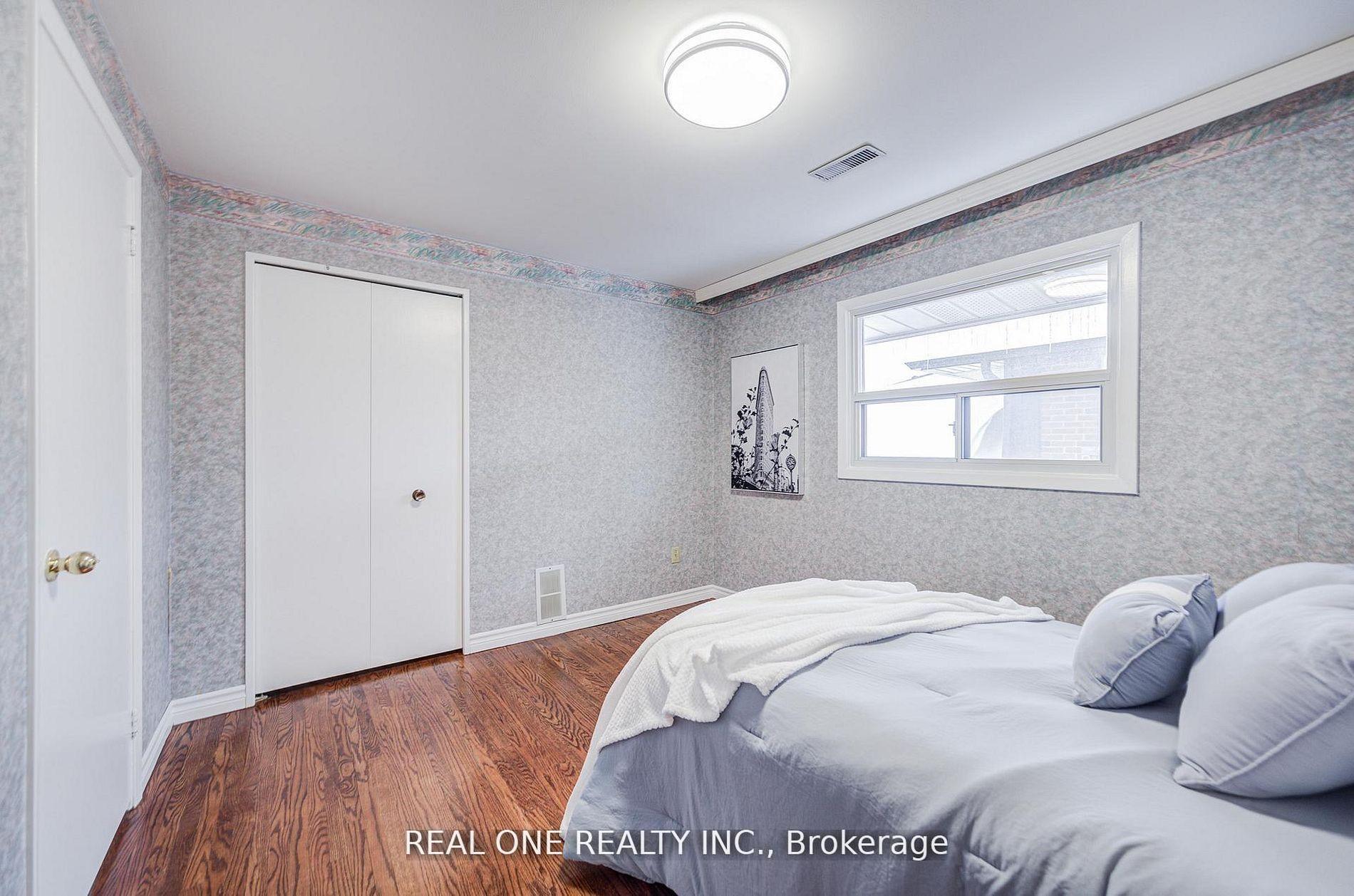 Photo 25 of 22 Kenmanor Boulevard, Scarborough, L'Amoreaux — HOMEH