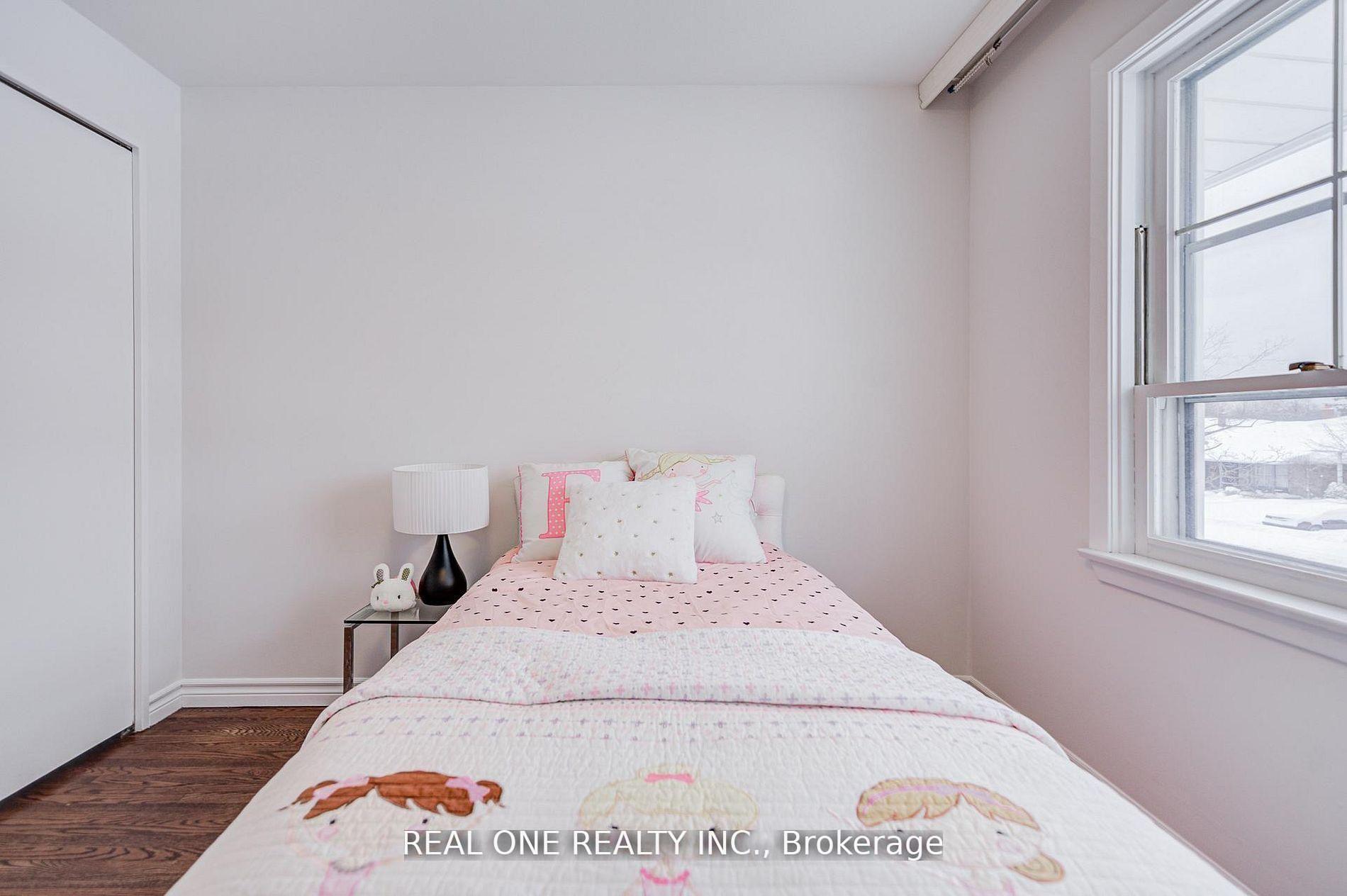 Photo 29 of 22 Kenmanor Boulevard, Scarborough, L'Amoreaux — HOMEH