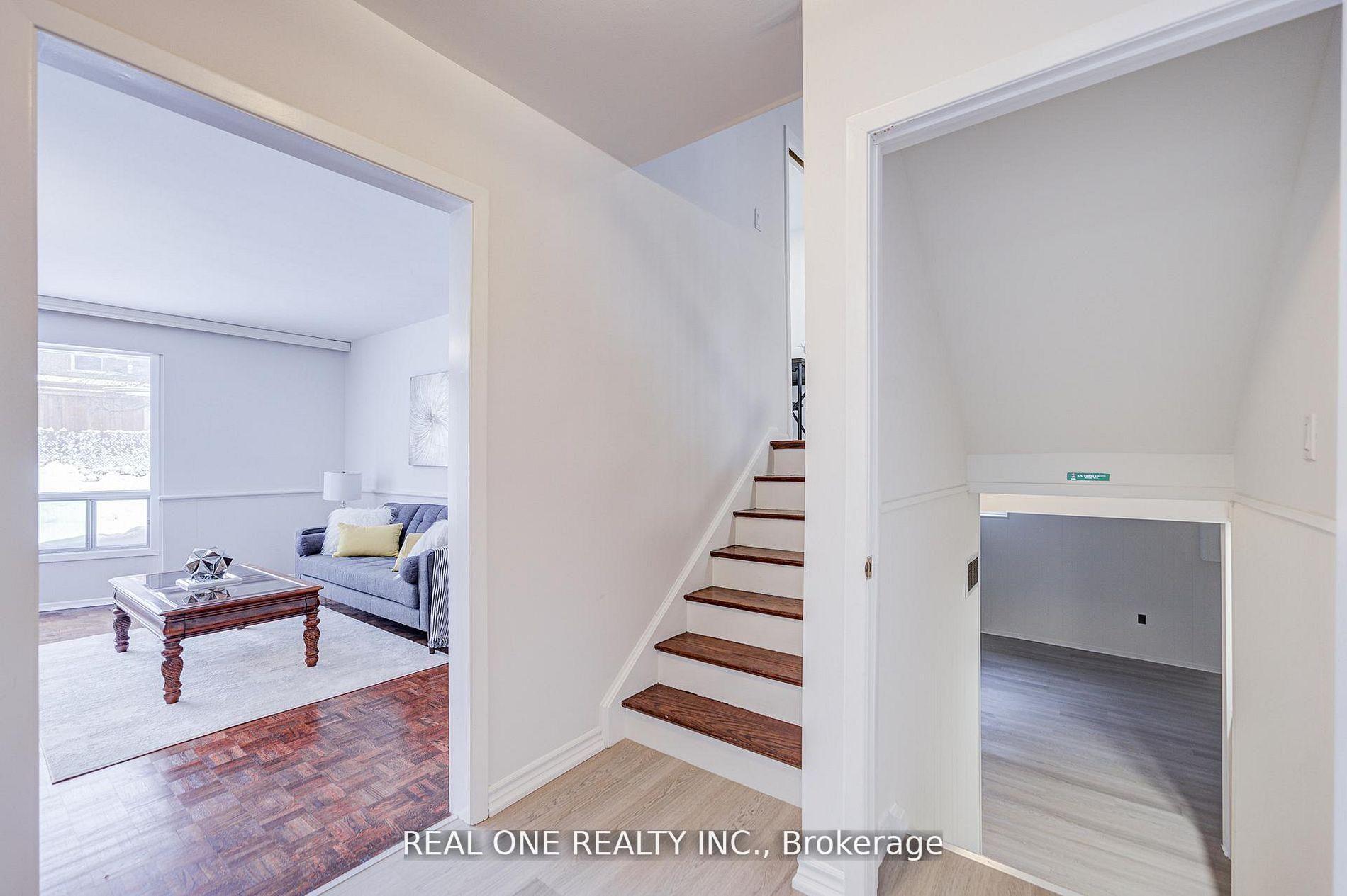 Photo 32 of 22 Kenmanor Boulevard, Scarborough, L'Amoreaux — HOMEH
