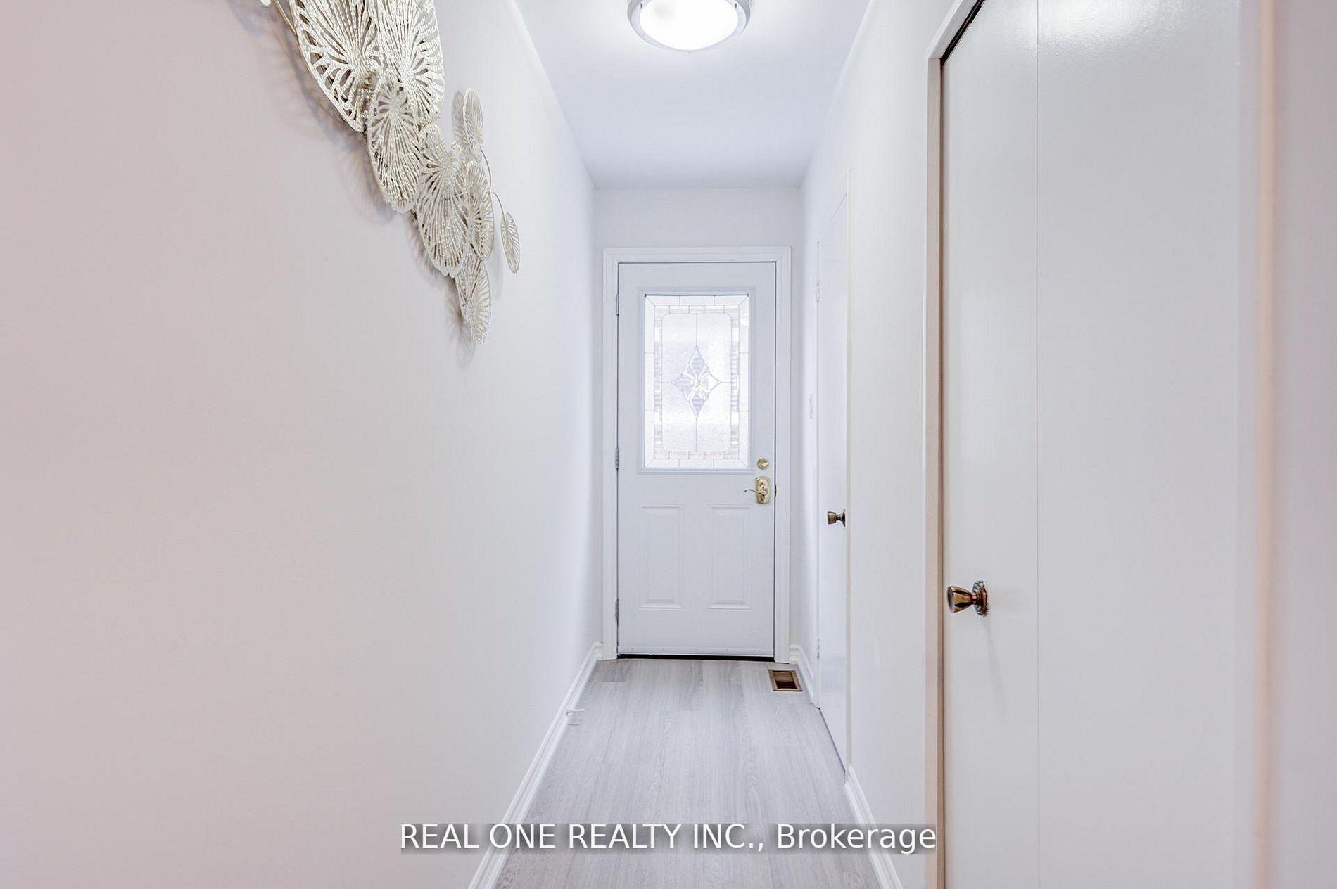 Photo 33 of 22 Kenmanor Boulevard, Scarborough, L'Amoreaux — HOMEH