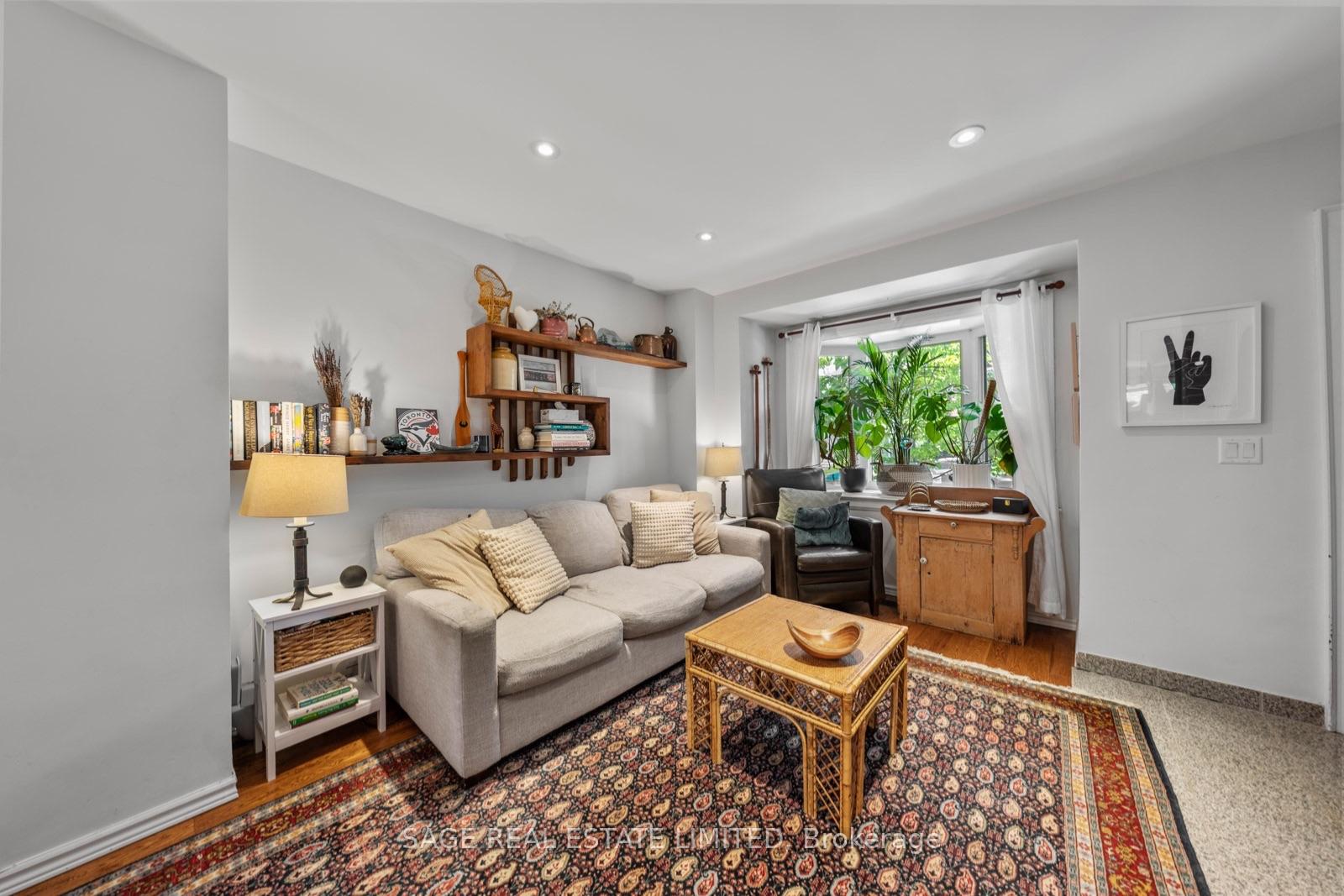 Photo 3 of 1084 Pape Avenue, Toronto, Broadview North — HOMEH