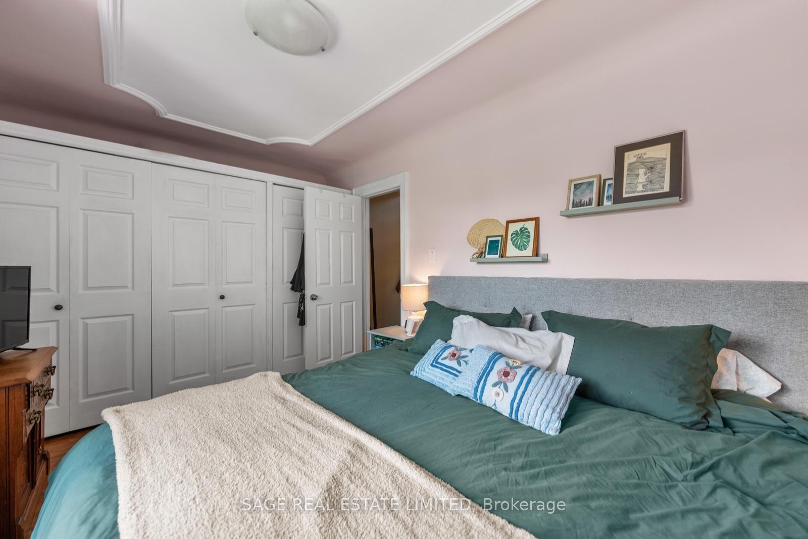 Photo 17 of 1084 Pape Avenue, Toronto, Broadview North — HOMEH