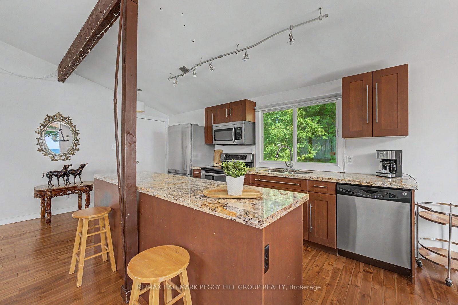 Photo 5 of 3595 Glenhaven Beach Road, Innisfil, Rural Innisfil — HOMEH