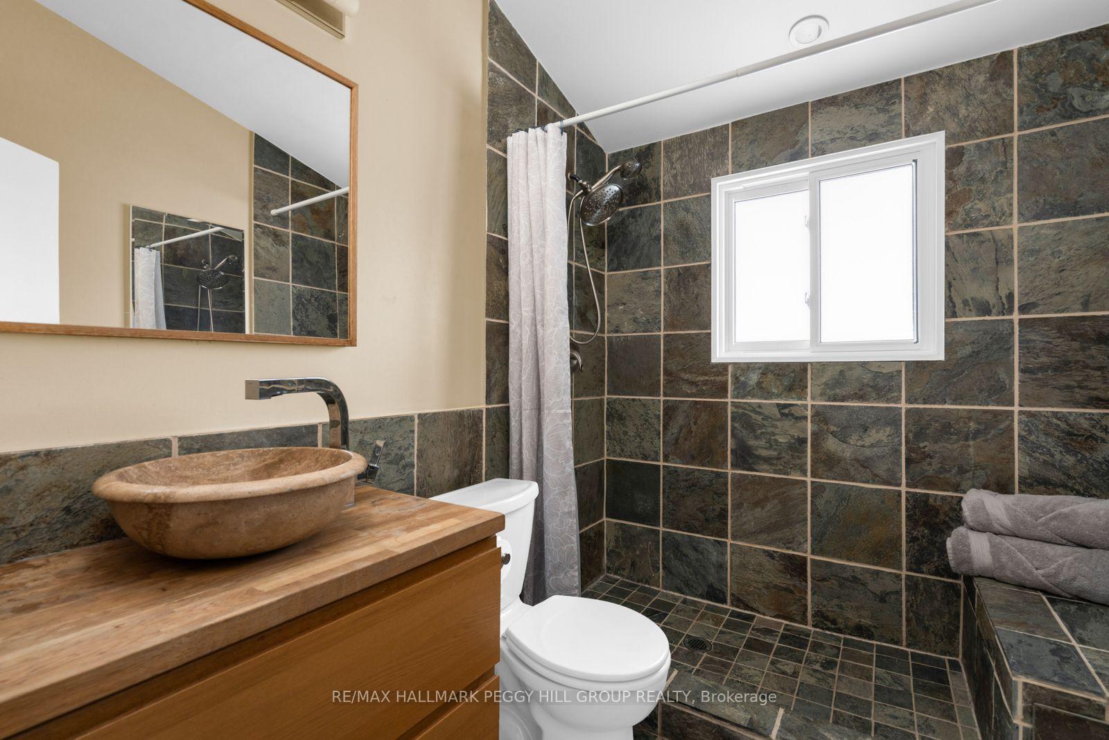 Photo 15 of 3595 Glenhaven Beach Road, Innisfil, Rural Innisfil — HOMEH