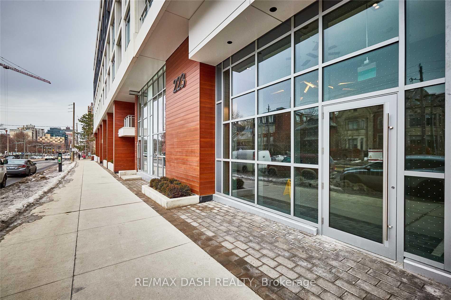 Photo 2 of Unit 215, 223 St Clair Avenue W, Toronto, Casa Loma — HOMEH
