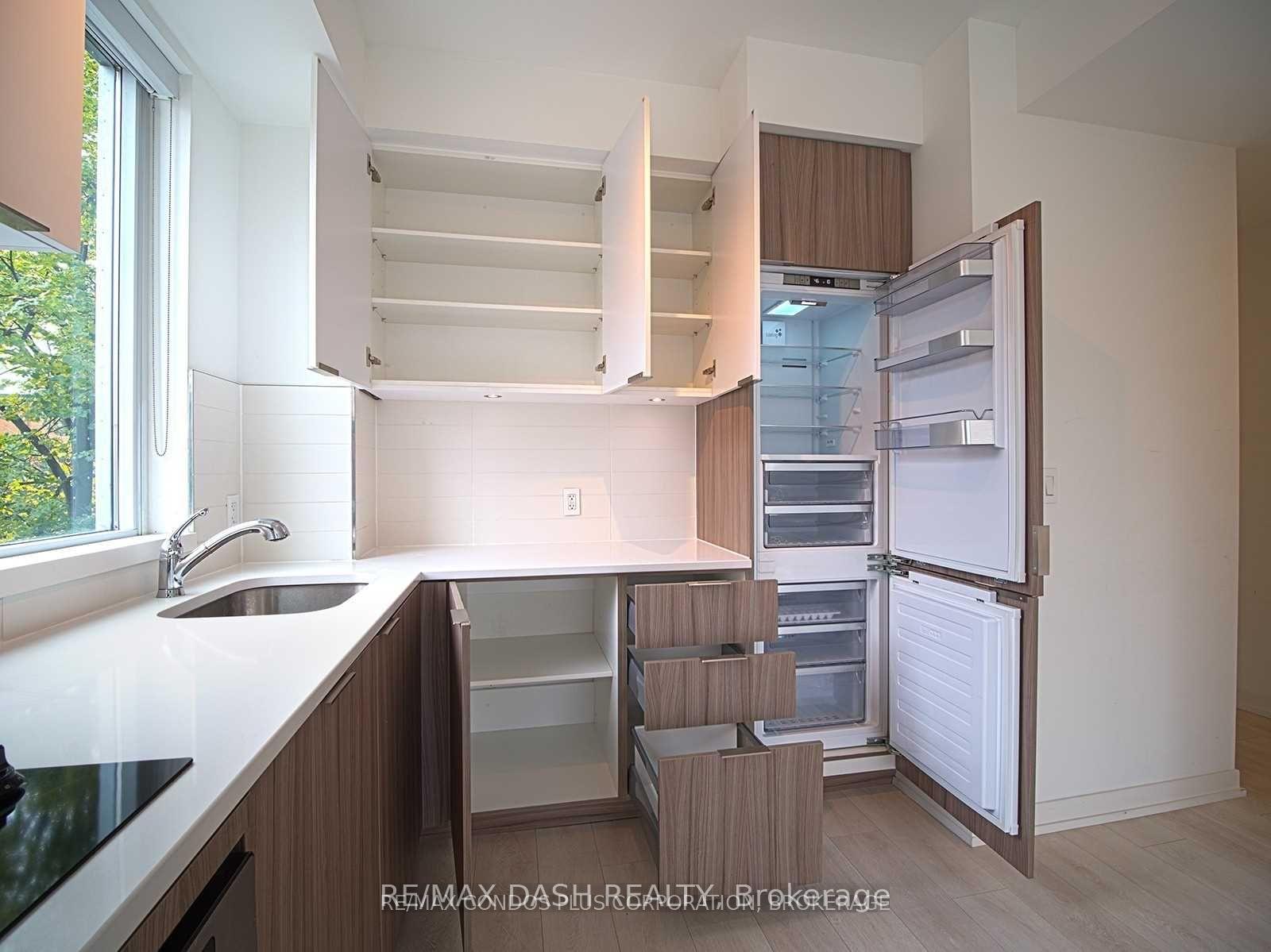 Photo 6 of Unit 215, 223 St Clair Avenue W, Toronto, Casa Loma — HOMEH