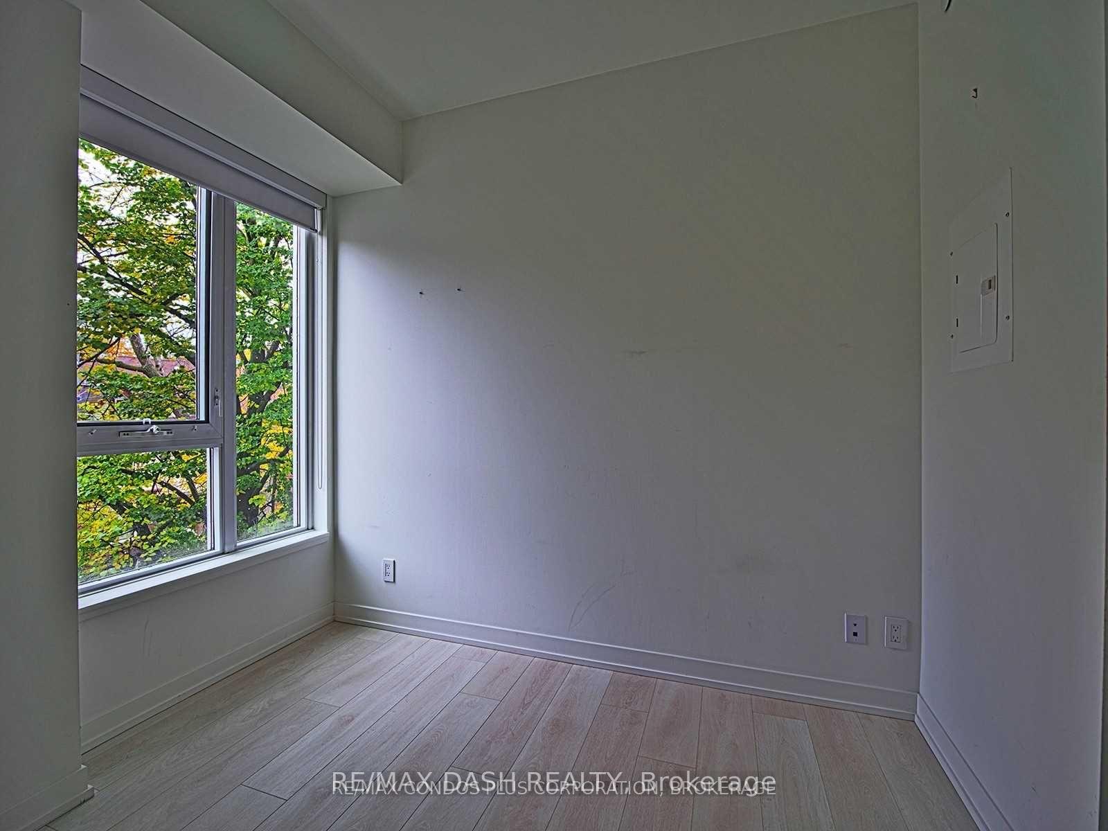 Photo 9 of Unit 215, 223 St Clair Avenue W, Toronto, Casa Loma — HOMEH