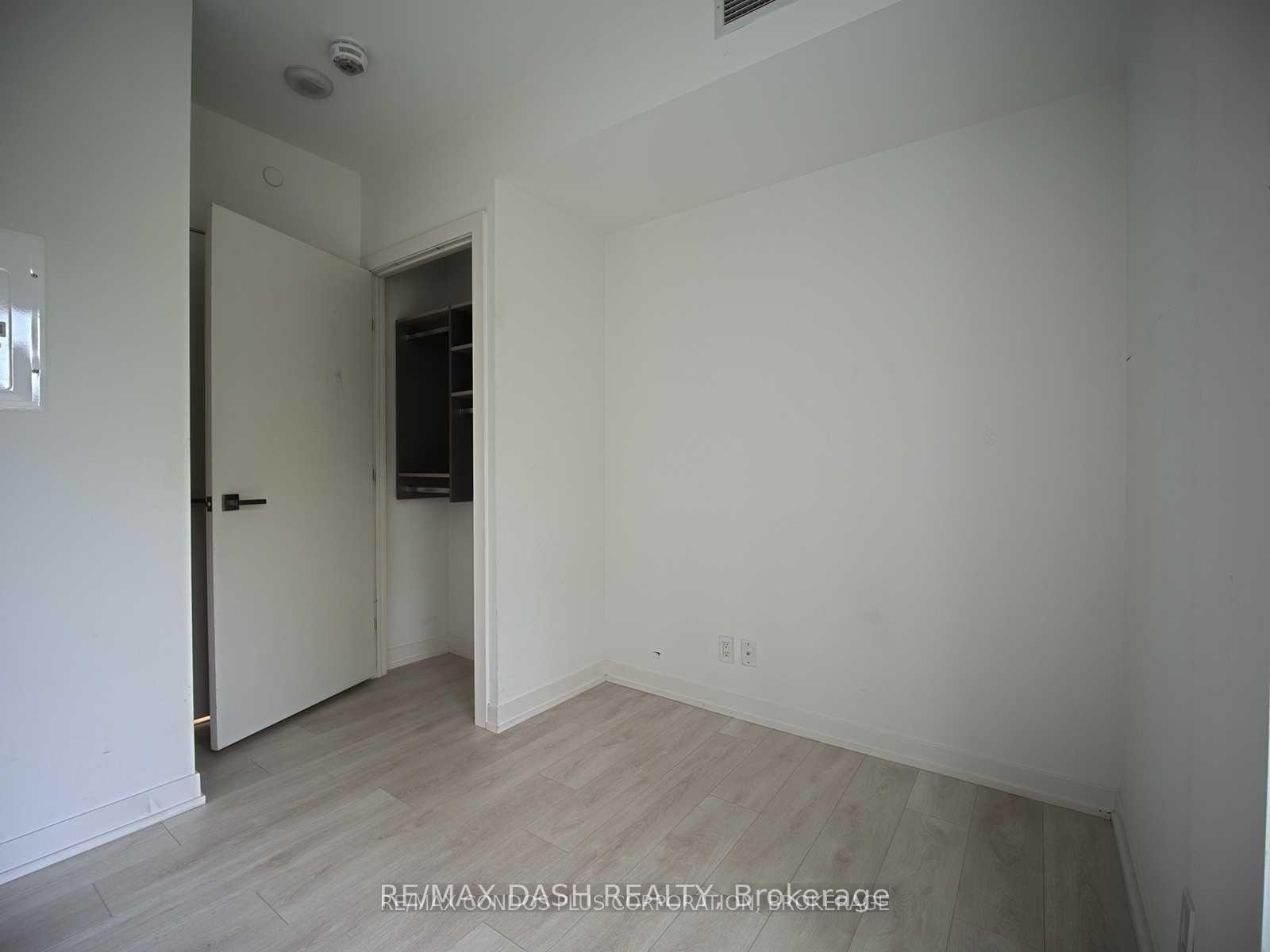 Photo 10 of Unit 215, 223 St Clair Avenue W, Toronto, Casa Loma — HOMEH