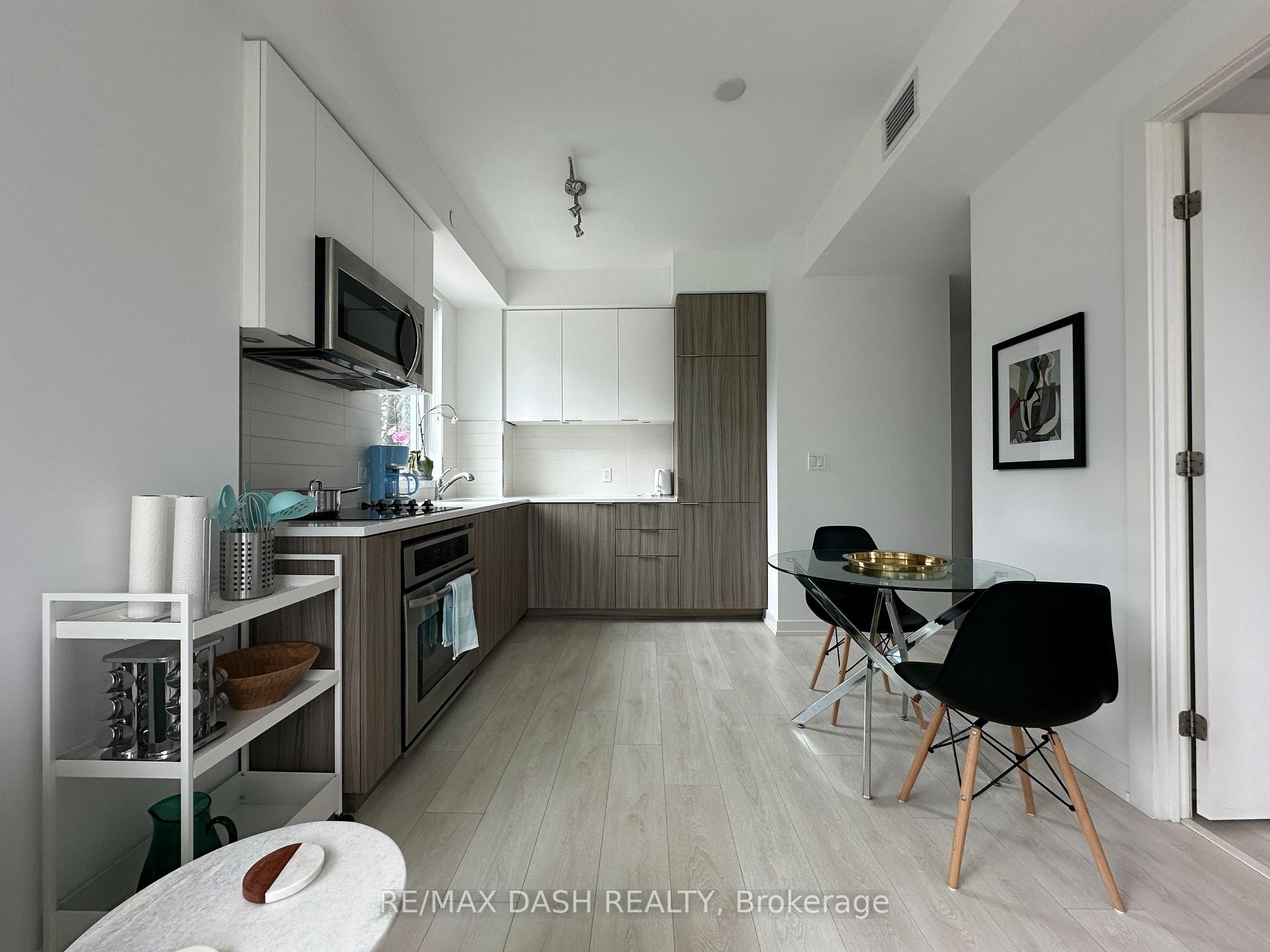 Photo 30 of Unit 215, 223 St Clair Avenue W, Toronto, Casa Loma — HOMEH