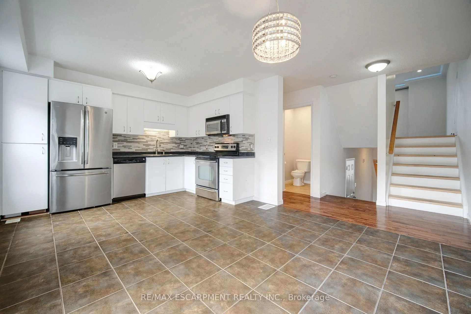 Photo 15 of 284 Sophia Crescent, Kitchener, Huron Park — HOMEH