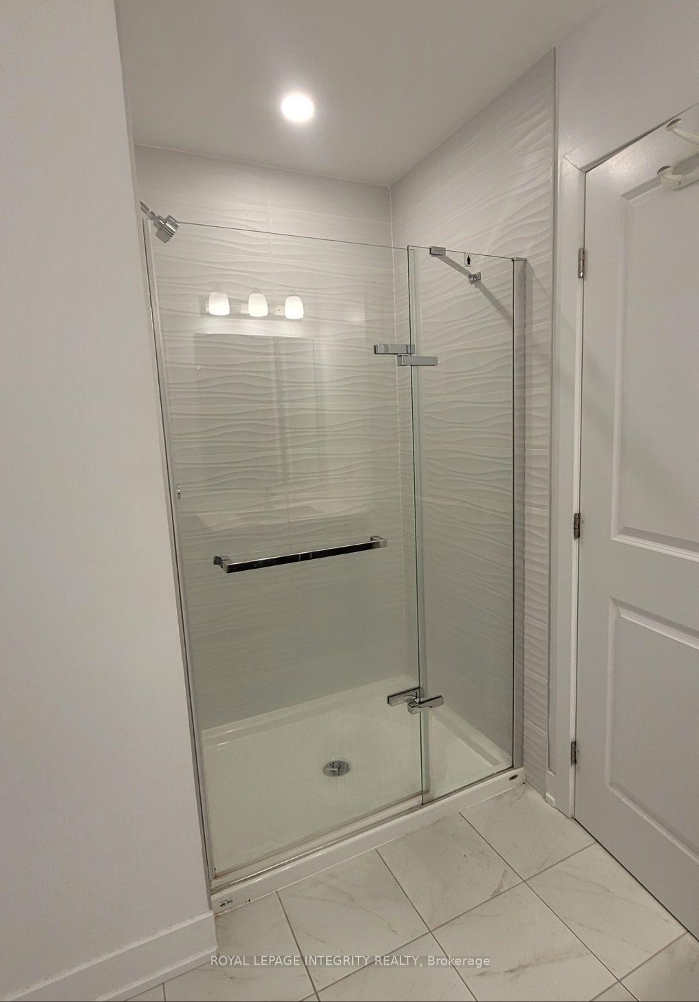 Photo 12 of 1026 Hydrangea Avenue, Ottawa, Riverside South/Gloucester Glen — HOMEH
