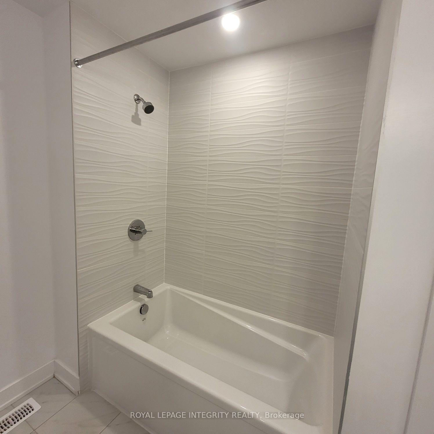 Photo 13 of 1026 Hydrangea Avenue, Ottawa, Riverside South/Gloucester Glen — HOMEH
