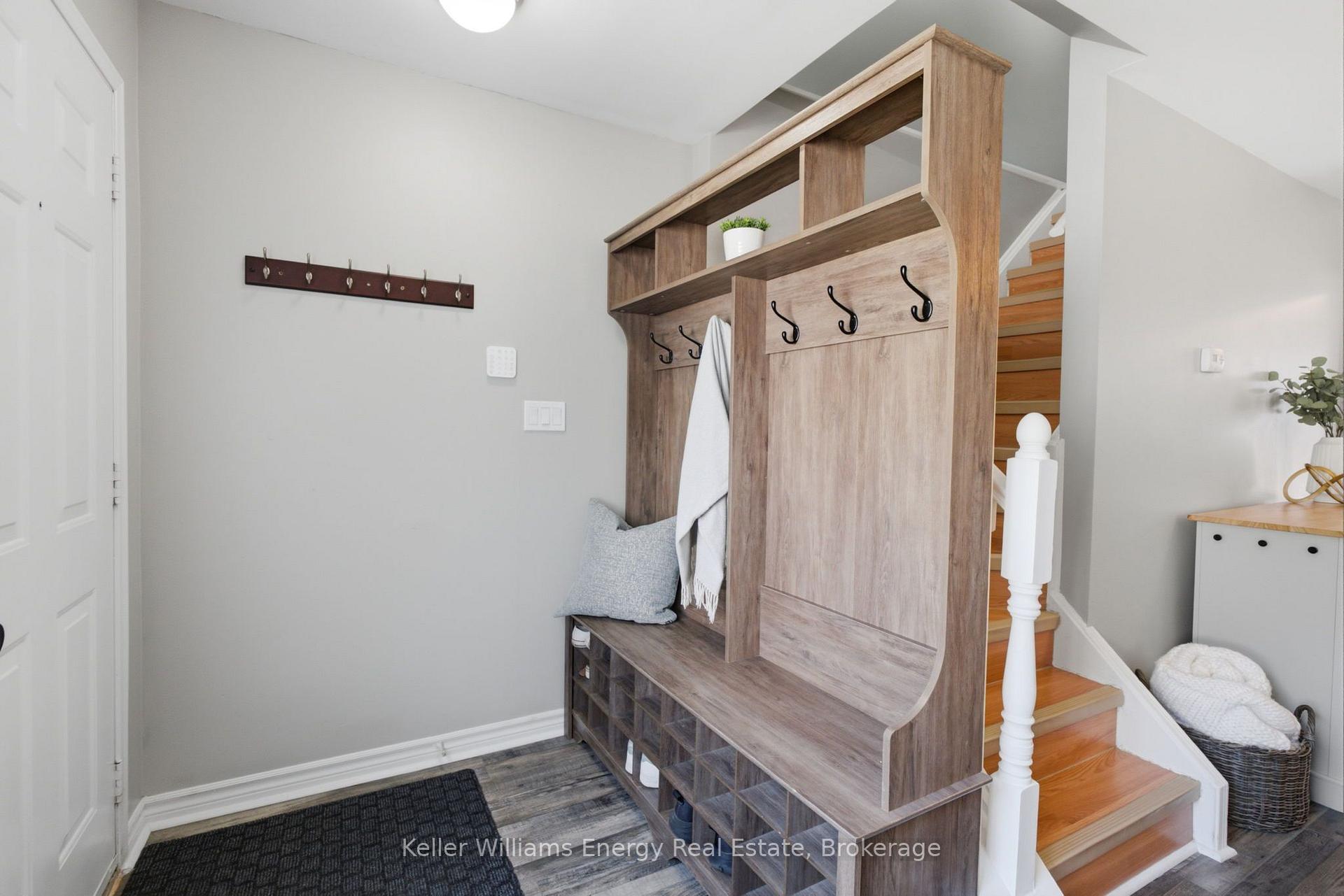 Photo 6 of 1454 Valley Drive, Oshawa, Lakeview — HOMEH