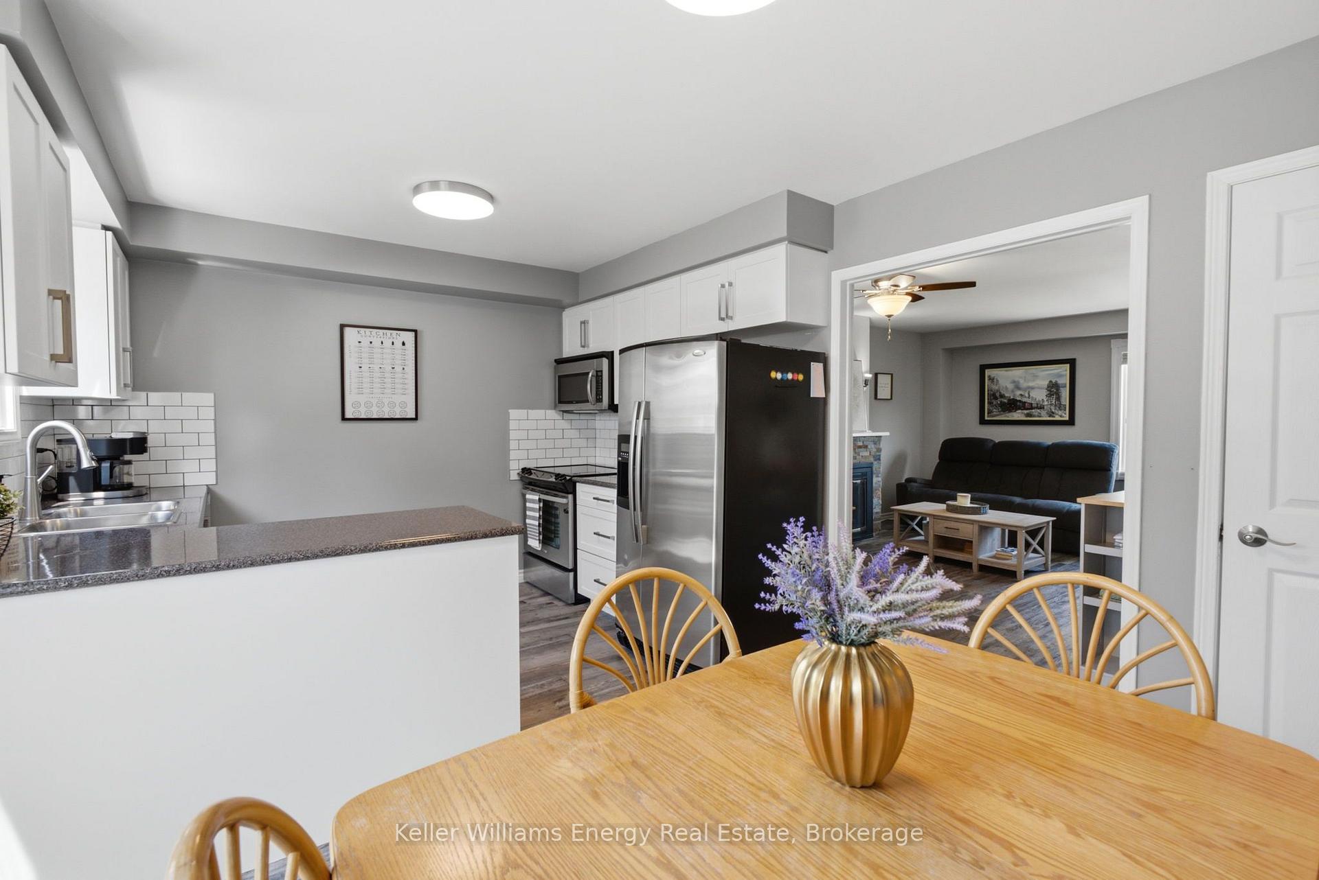 Photo 13 of 1454 Valley Drive, Oshawa, Lakeview — HOMEH