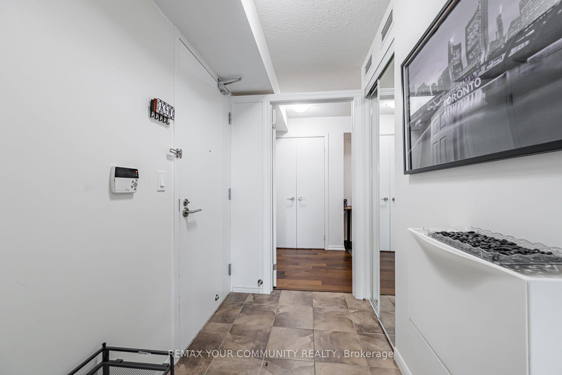 Photo 2 of Unit 962, 209 Fort York Boulevard, Toronto, Niagara — HOMEH