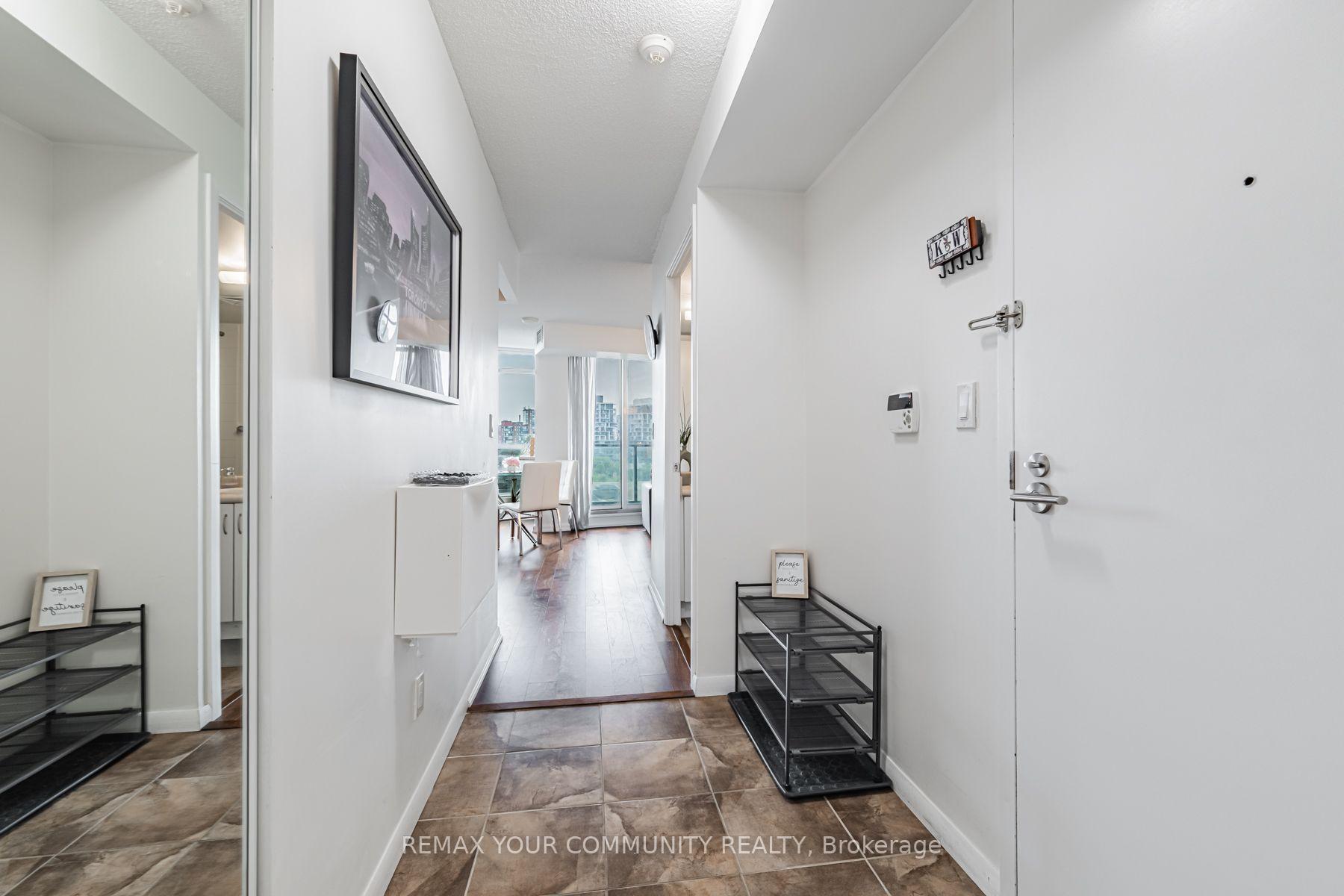 Photo 3 of Unit 962, 209 Fort York Boulevard, Toronto, Niagara — HOMEH