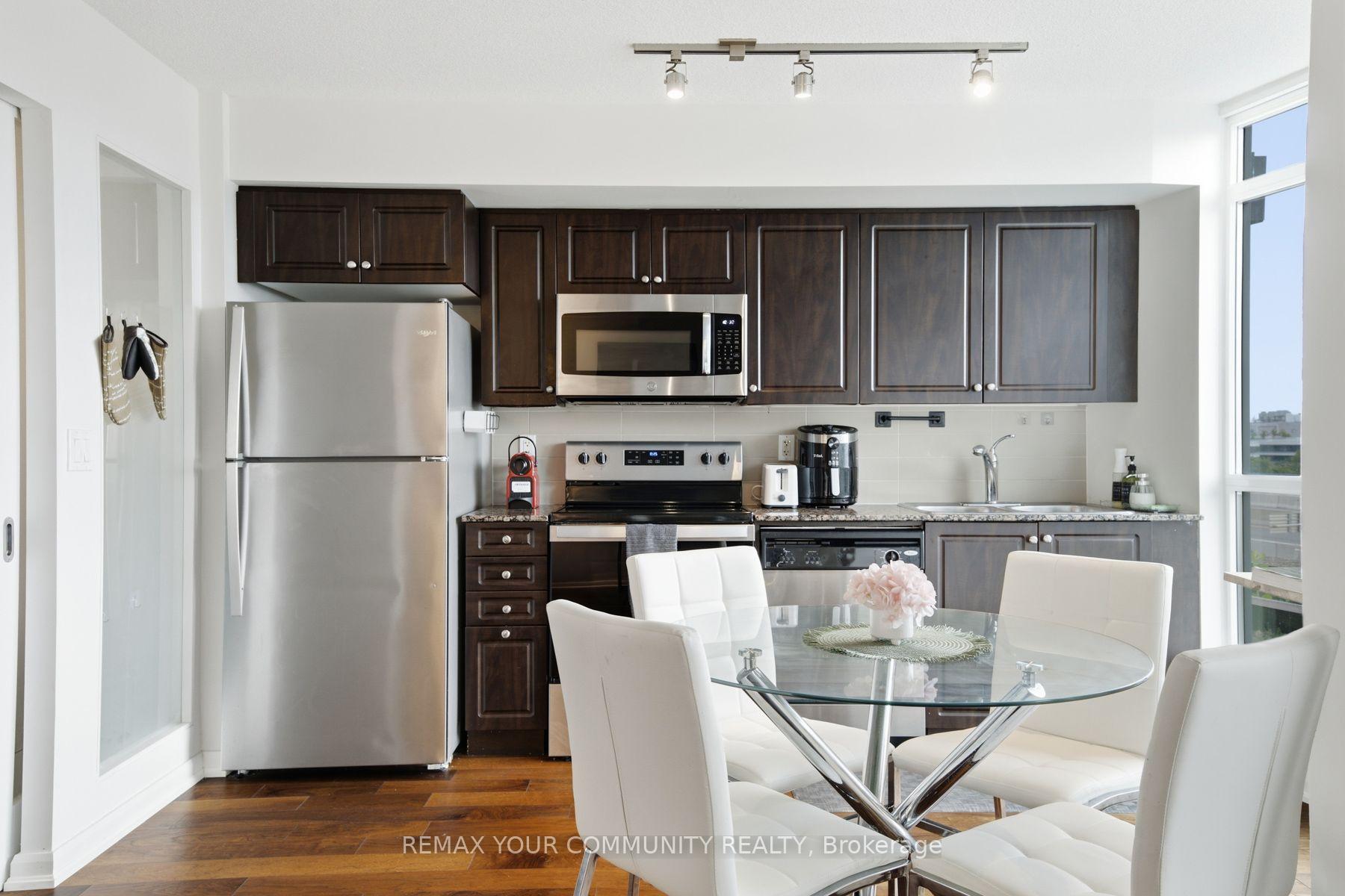 Photo 12 of Unit 962, 209 Fort York Boulevard, Toronto, Niagara — HOMEH