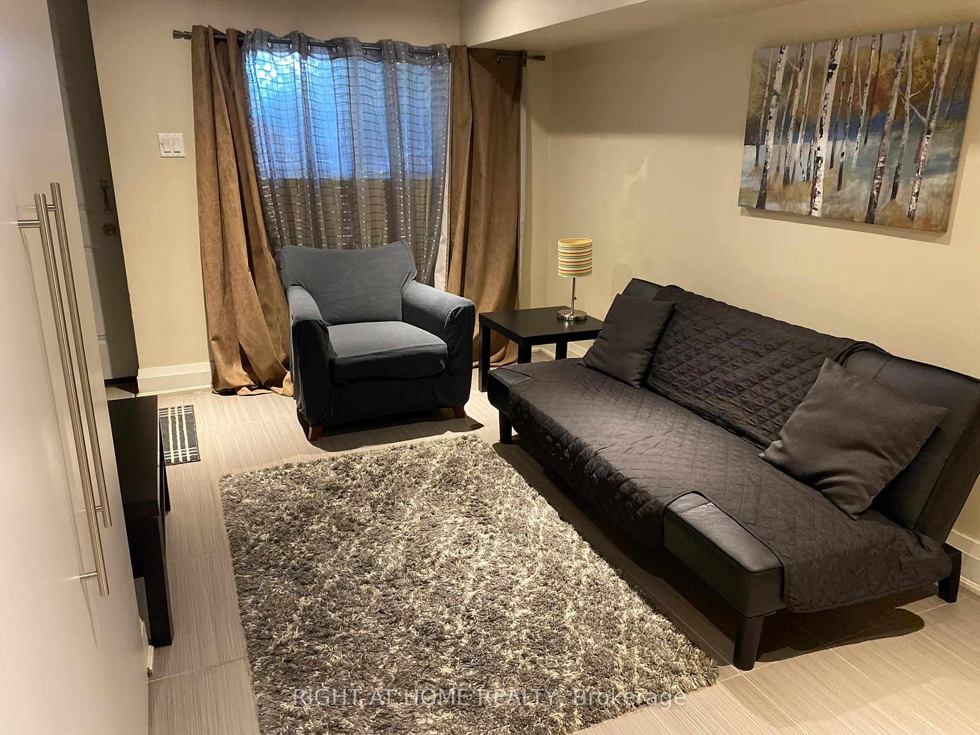 Photo 3 of Unit Rear, 1547 Kingston Road, Scarborough, Birchcliffe-Cliffside — HOMEH