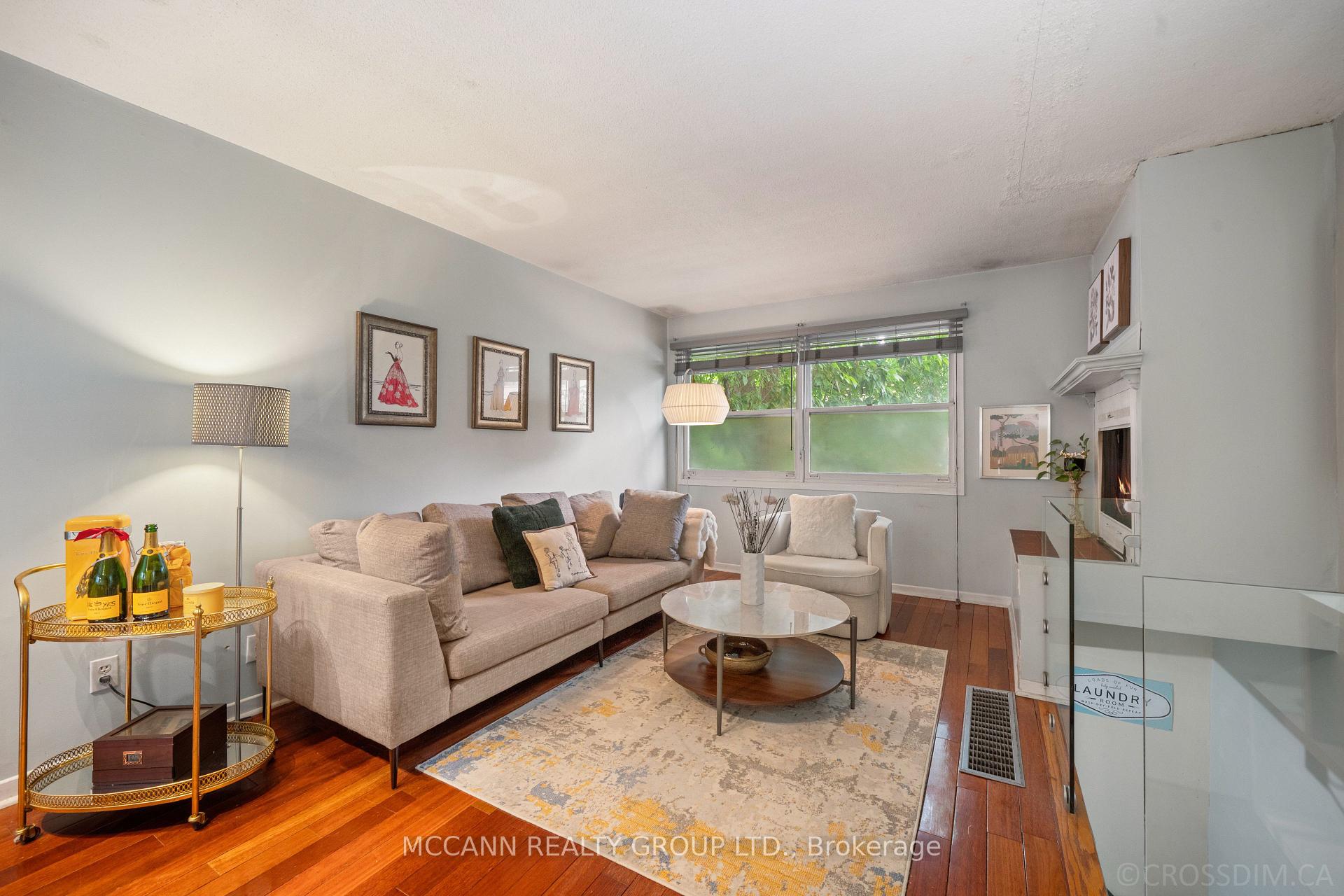 Photo 8 of 17 Sydenham Street, Toronto, Regent Park — HOMEH