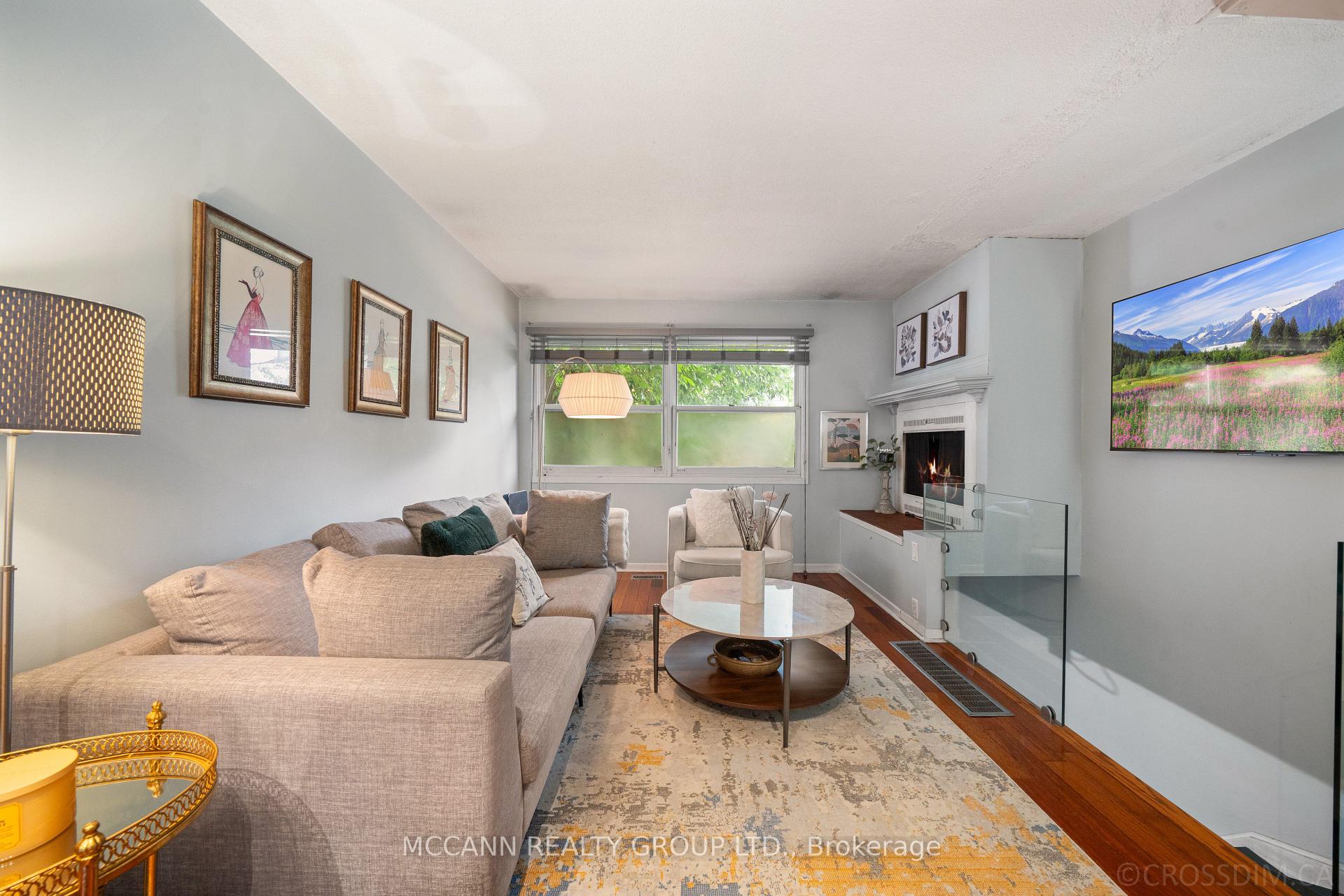 Photo 9 of 17 Sydenham Street, Toronto, Regent Park — HOMEH