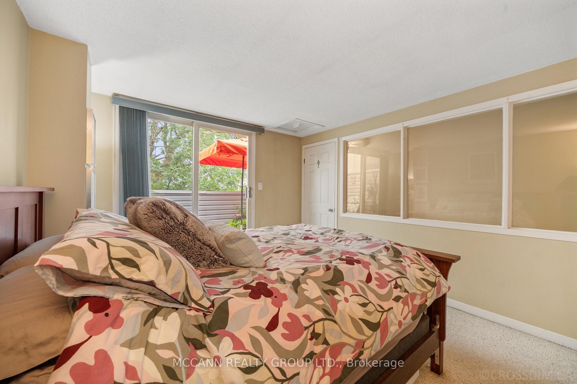 Photo 24 of 17 Sydenham Street, Toronto, Regent Park — HOMEH