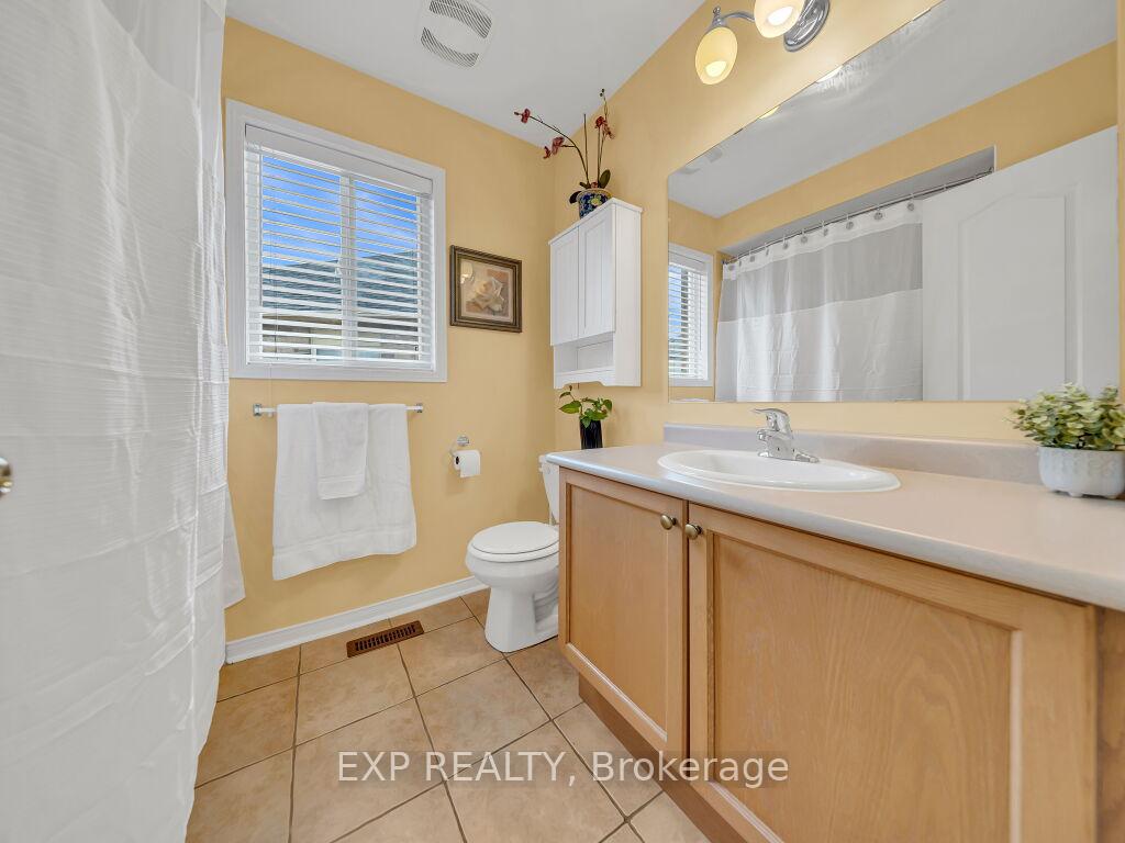 Photo 26 of 134 Dells Crescent, Brampton, Fletcher's Meadow — HOMEH