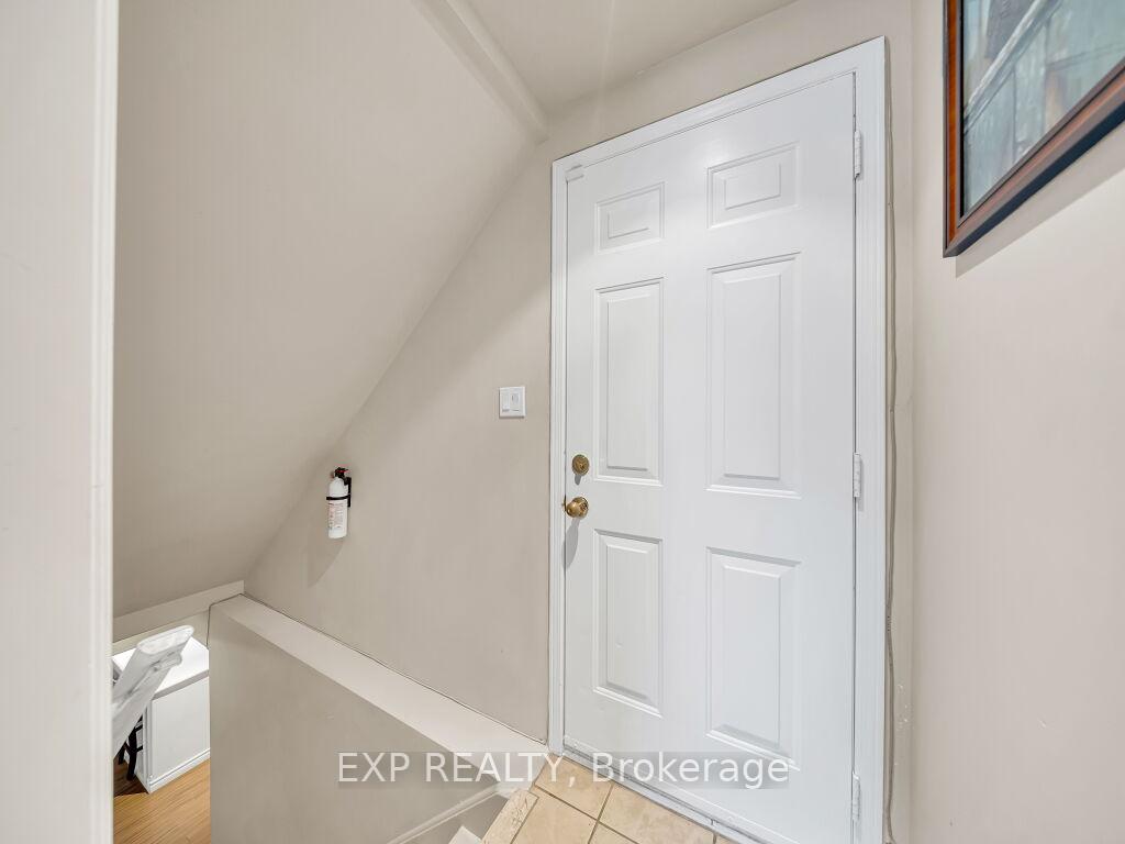 Photo 27 of 134 Dells Crescent, Brampton, Fletcher's Meadow — HOMEH