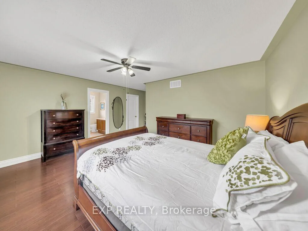 Photo 18 of 134 Dells Crescent, Brampton, Fletcher's Meadow — HOMEH