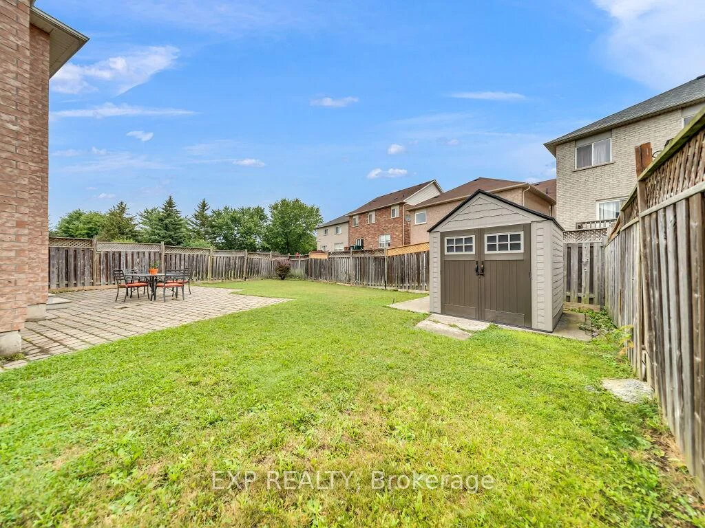 Photo 32 of 134 Dells Crescent, Brampton, Fletcher's Meadow — HOMEH
