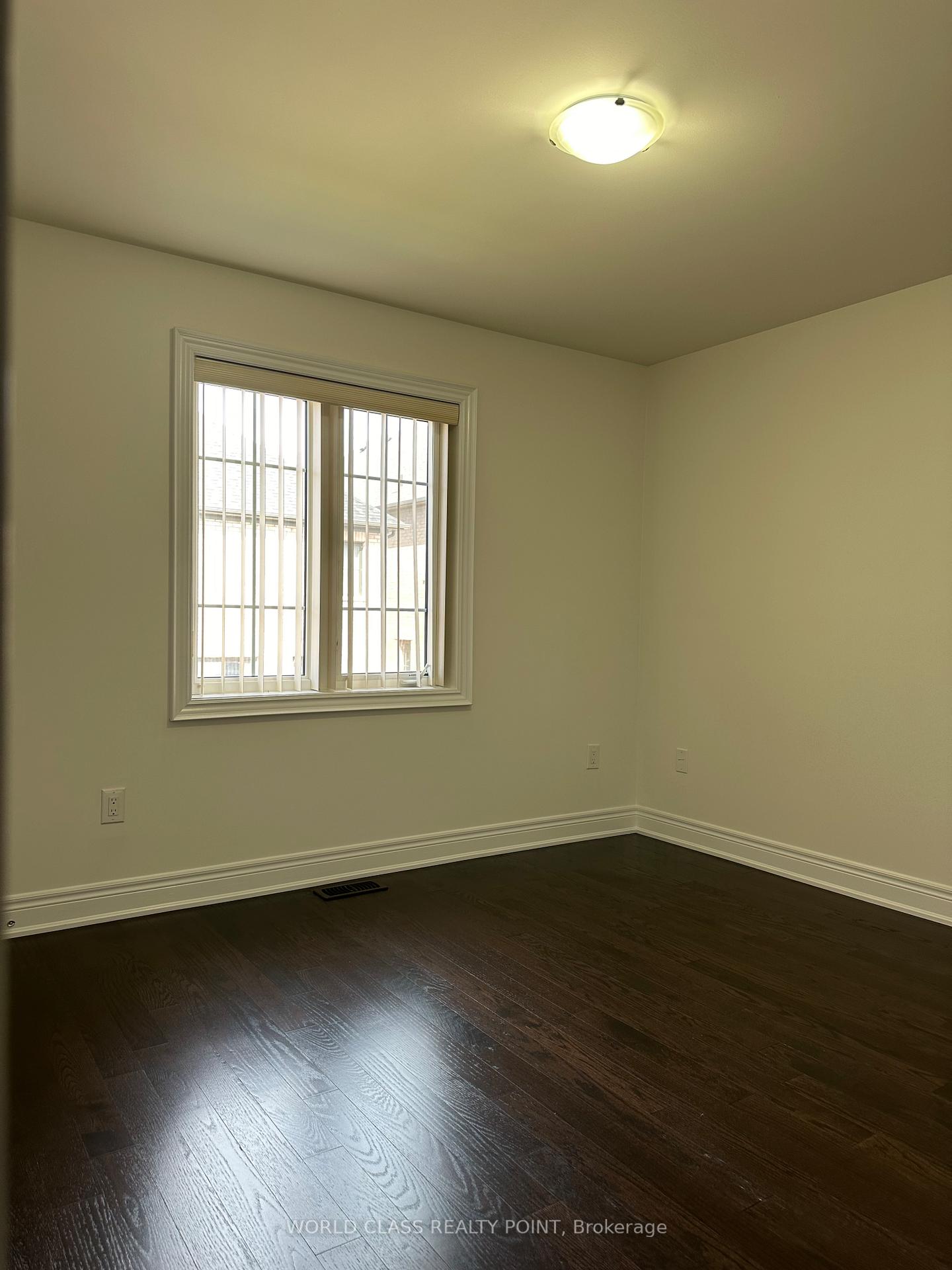 Photo 9 of 9 Lyle Way, Brampton, Northwest Brampton — HOMEH
