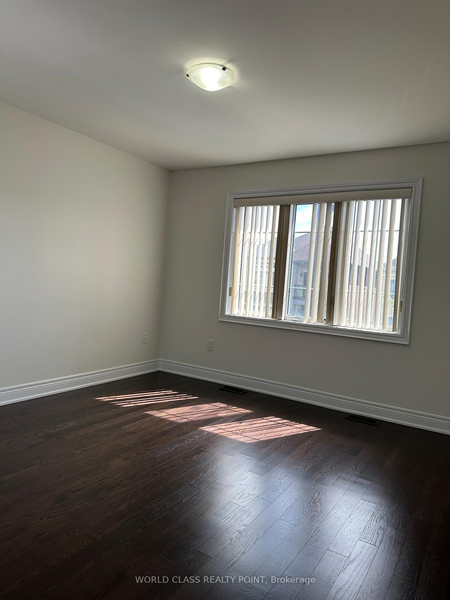 Photo 16 of 9 Lyle Way, Brampton, Northwest Brampton — HOMEH