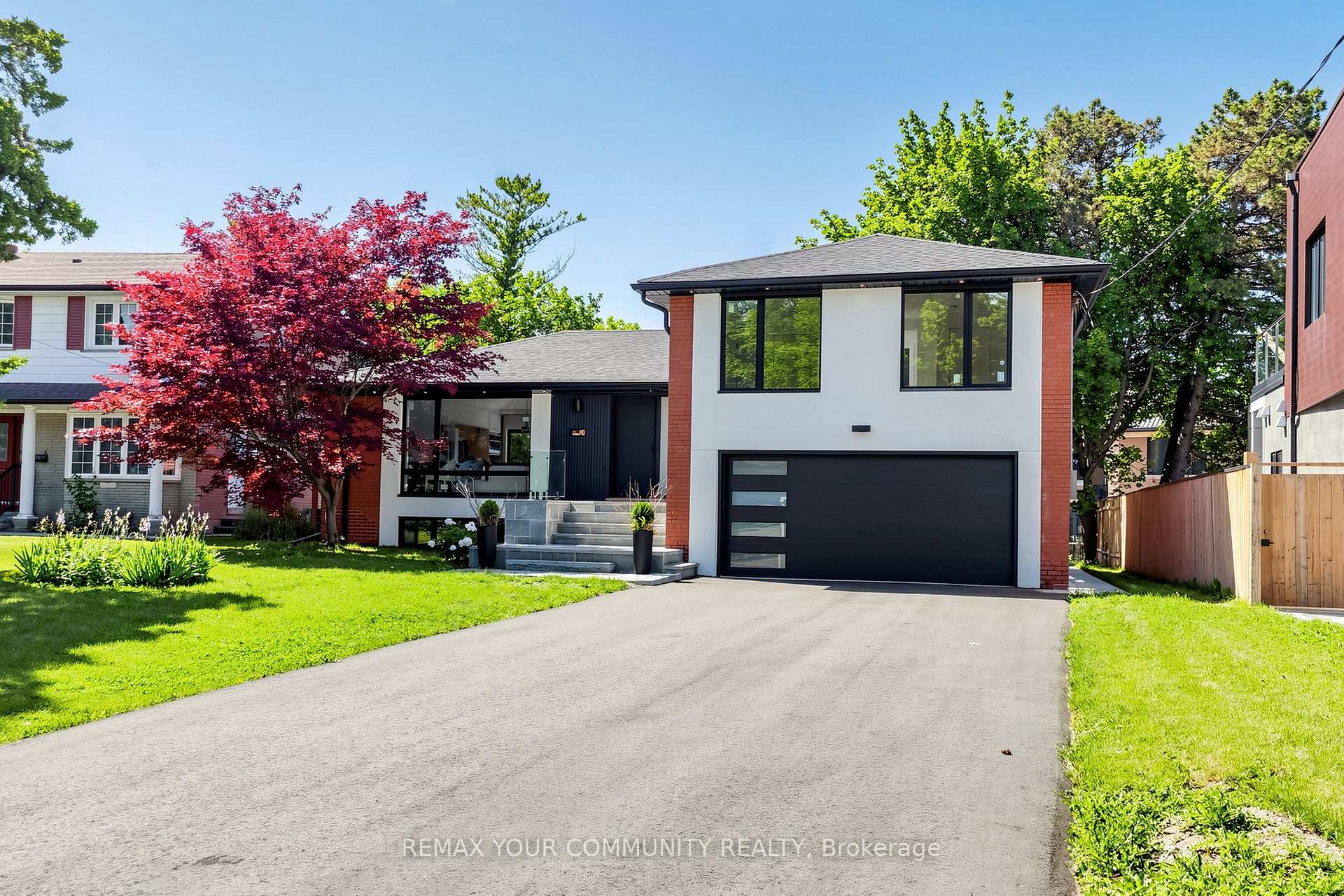 Photo 4 of 35 Geraldton Crescent, North York, Bayview Village — HOMEH