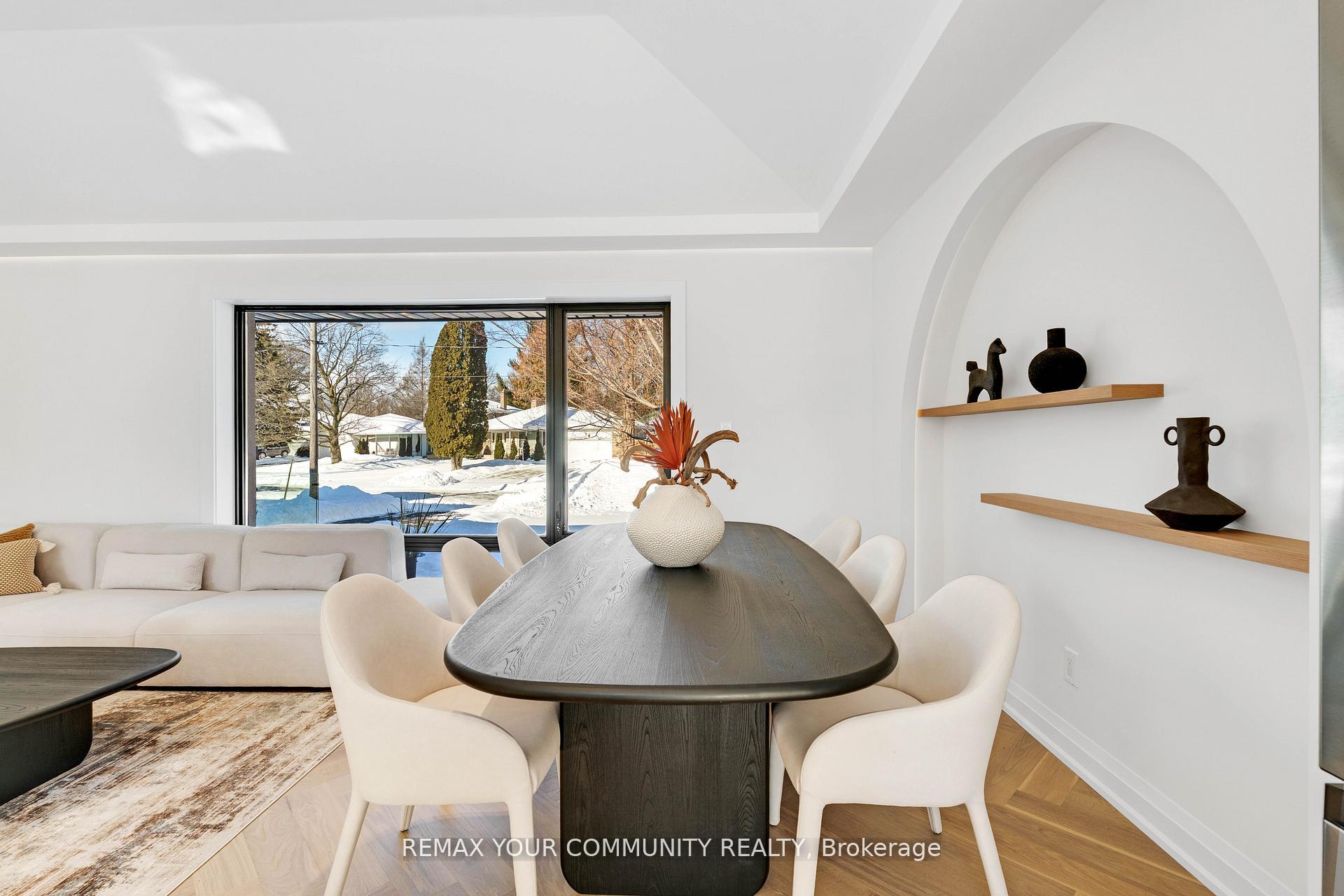 Photo 12 of 35 Geraldton Crescent, North York, Bayview Village — HOMEH