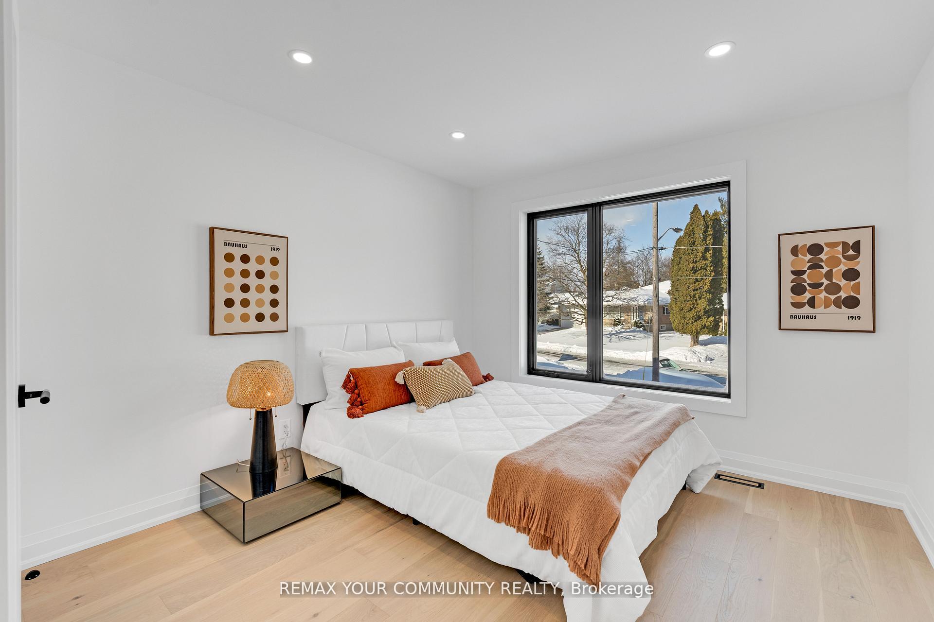 Photo 22 of 35 Geraldton Crescent, North York, Bayview Village — HOMEH