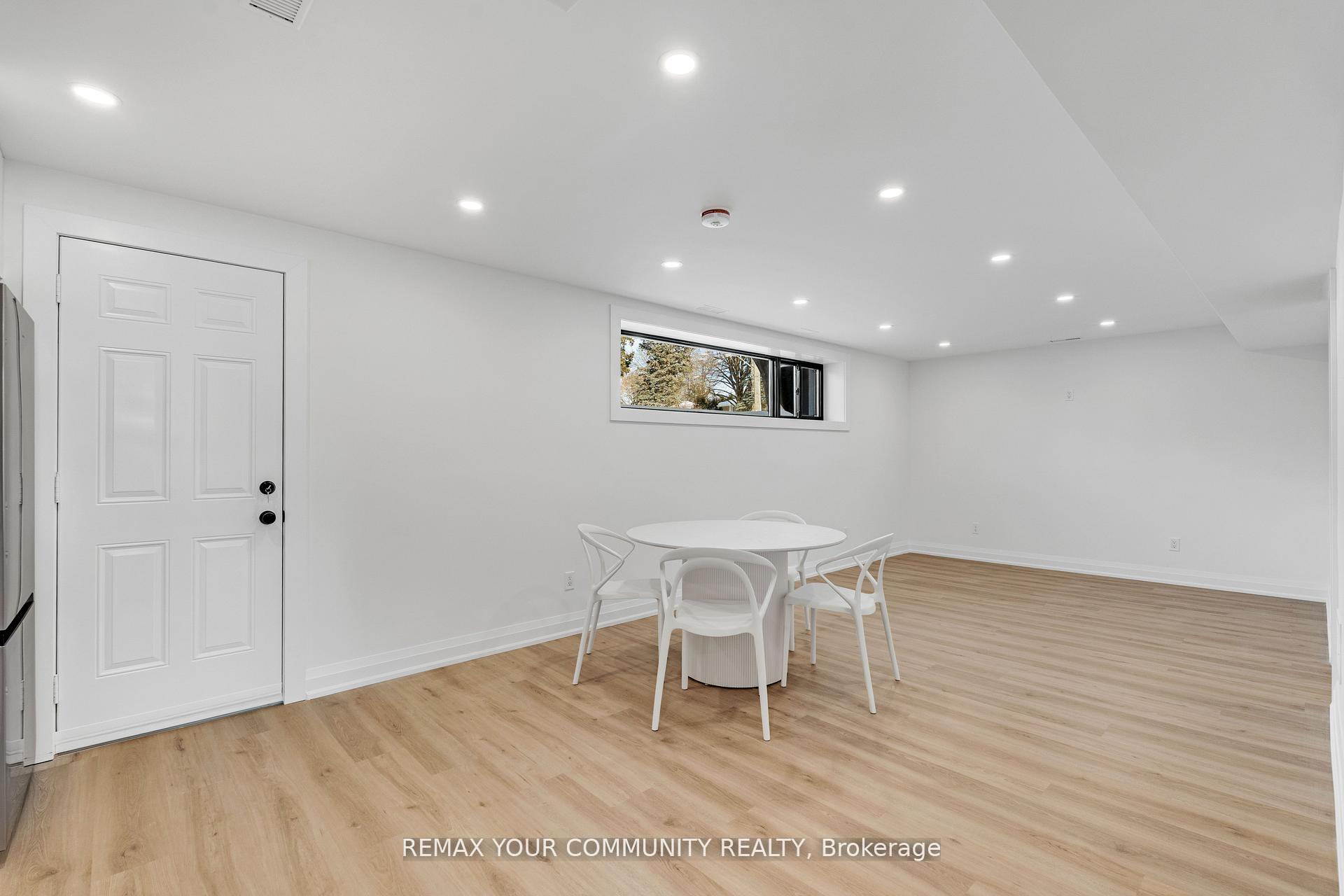Photo 39 of 35 Geraldton Crescent, North York, Bayview Village — HOMEH