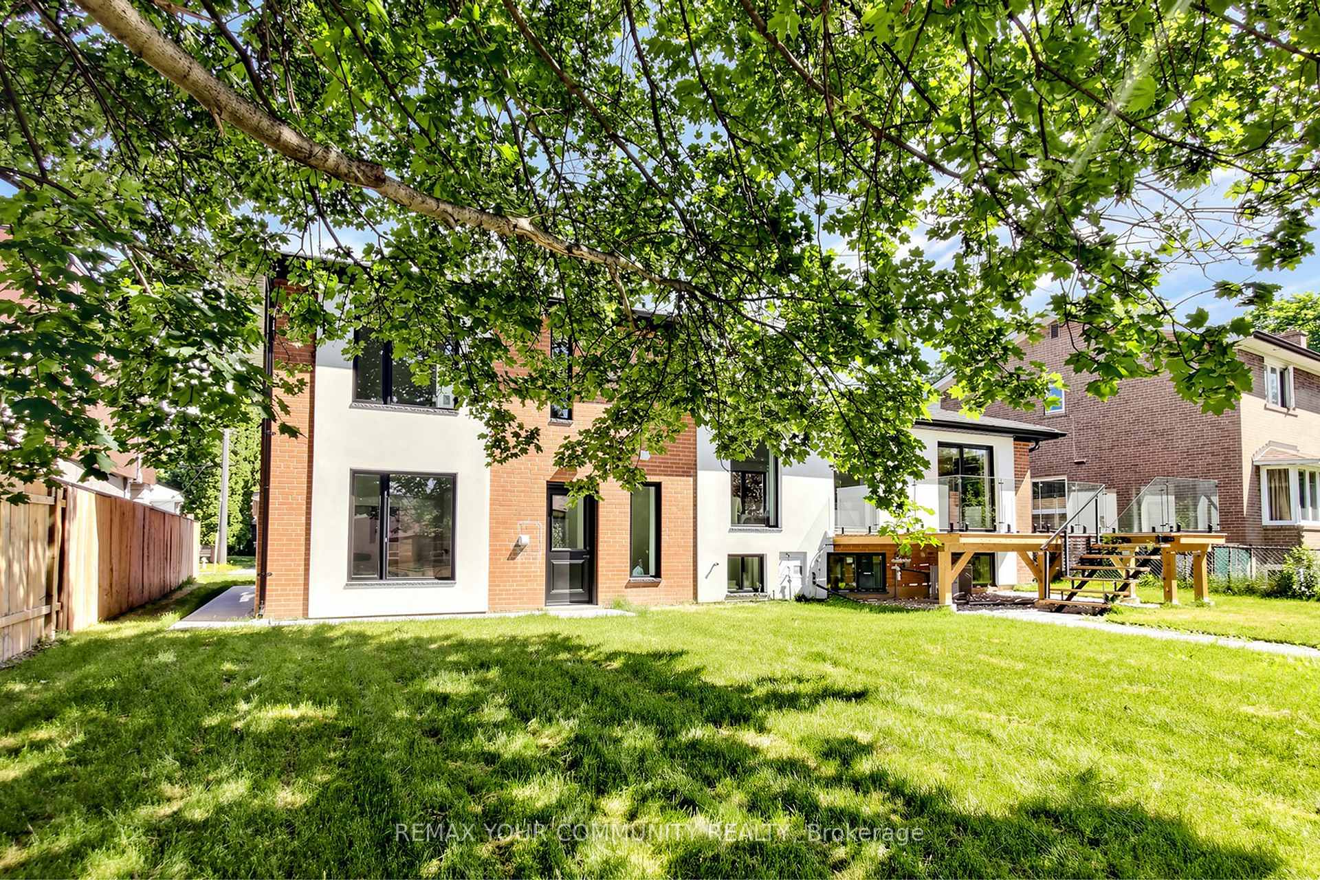 Photo 41 of 35 Geraldton Crescent, North York, Bayview Village — HOMEH