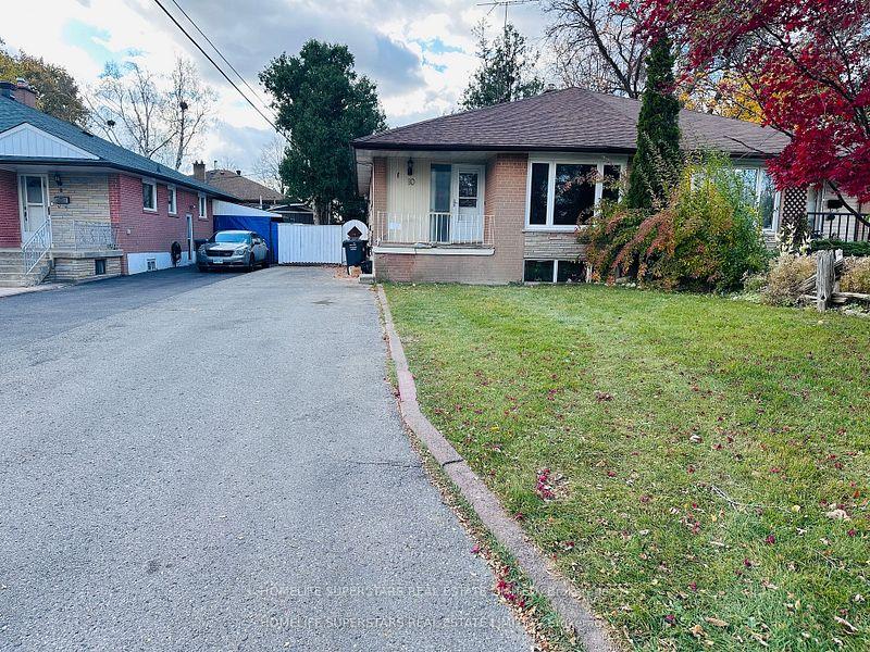 Photo 1 of 10 Aloma (upper level) Crescent, Brampton, Avondale — HOMEH