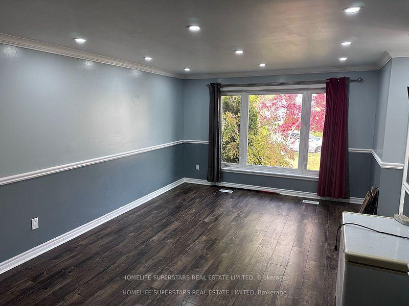 Photo 7 of 10 Aloma (upper level) Crescent, Brampton, Avondale — HOMEH