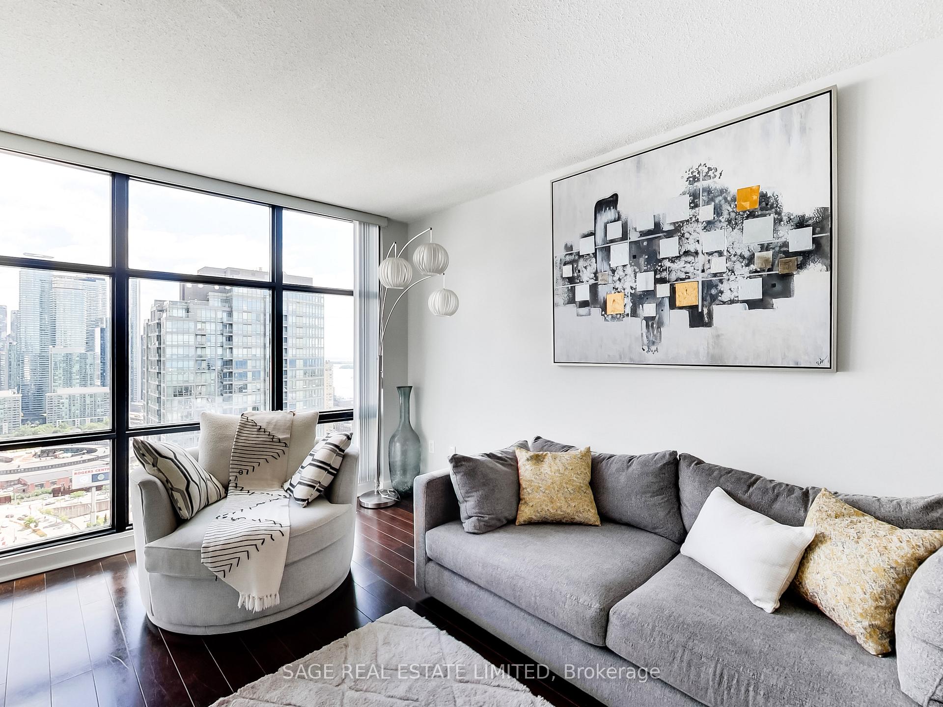 Photo 11 of Unit 3707, 35 Mariner Terrace, Toronto, Waterfront Communities — HOMEH