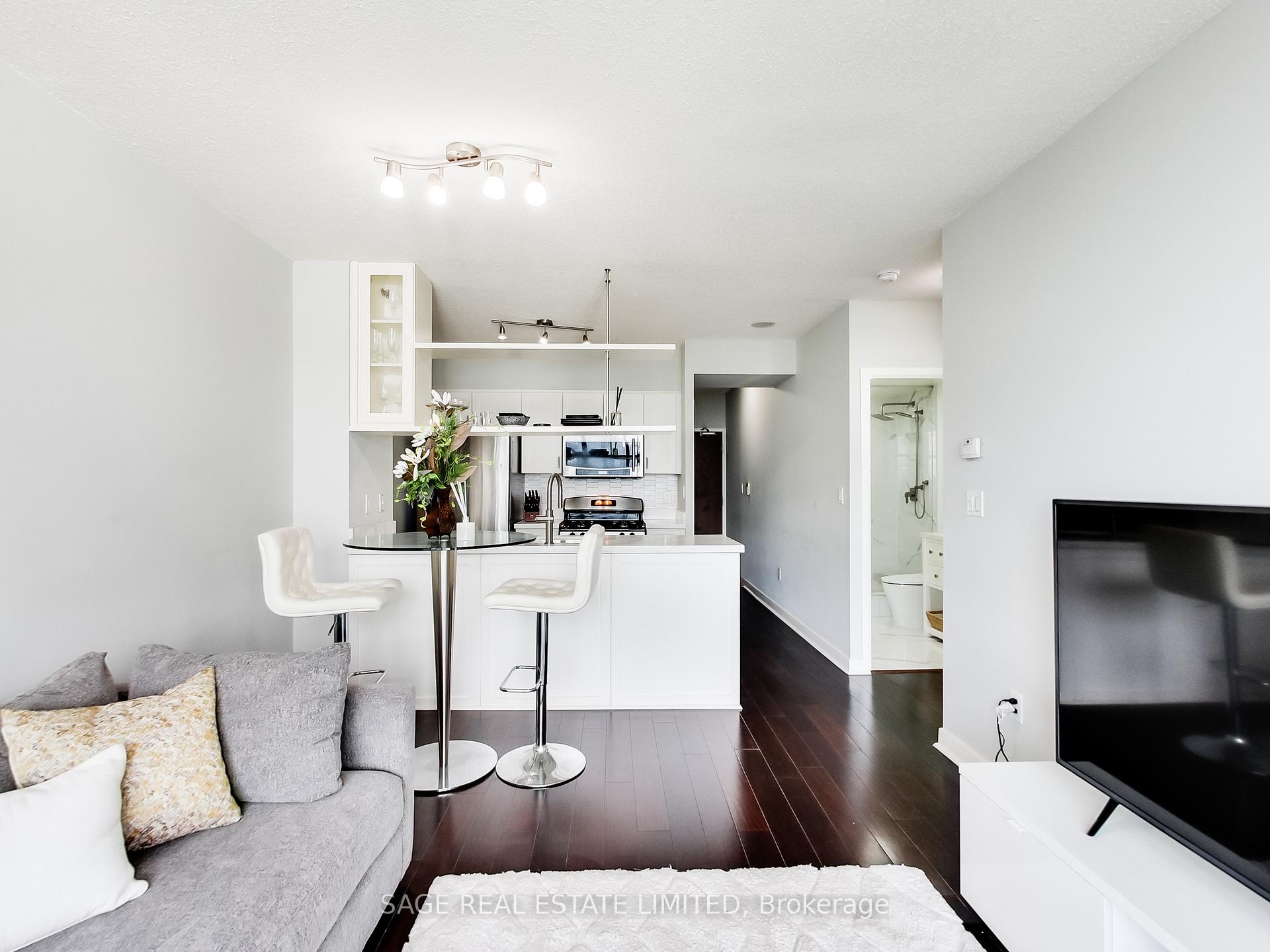 Photo 14 of Unit 3707, 35 Mariner Terrace, Toronto, Waterfront Communities — HOMEH