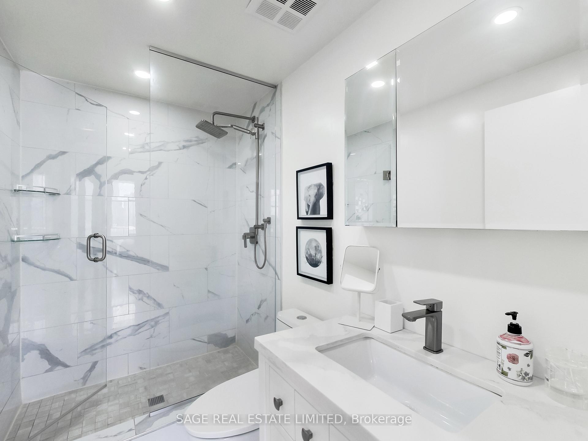 Photo 16 of Unit 3707, 35 Mariner Terrace, Toronto, Waterfront Communities — HOMEH