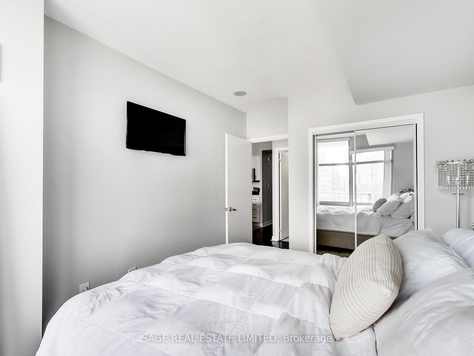 Photo 19 of Unit 3707, 35 Mariner Terrace, Toronto, Waterfront Communities — HOMEH