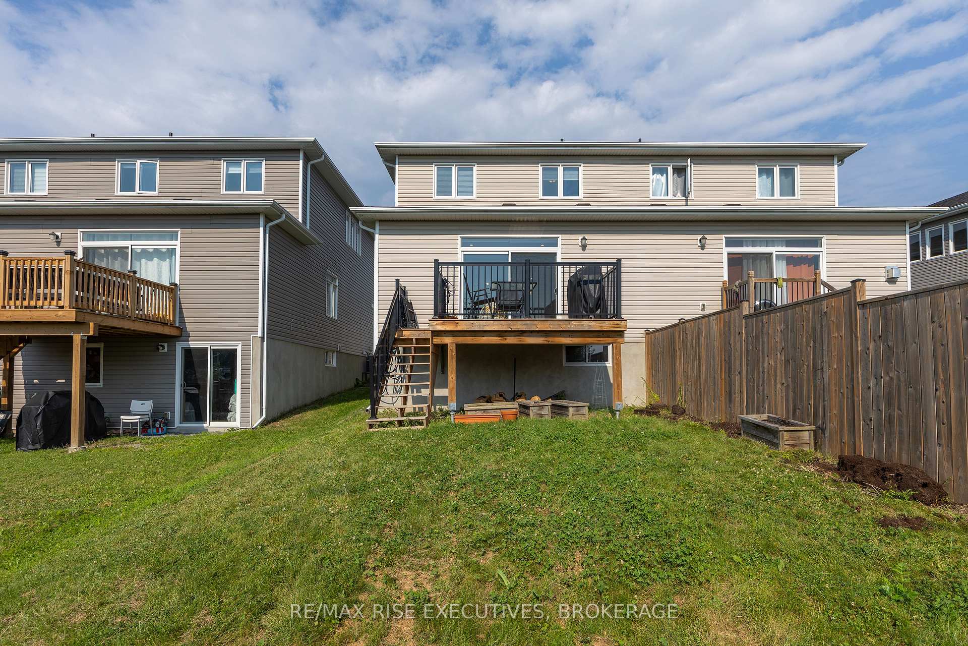 Photo 8 of 1233 Max Crescent, Kingston, City Northwest — HOMEH