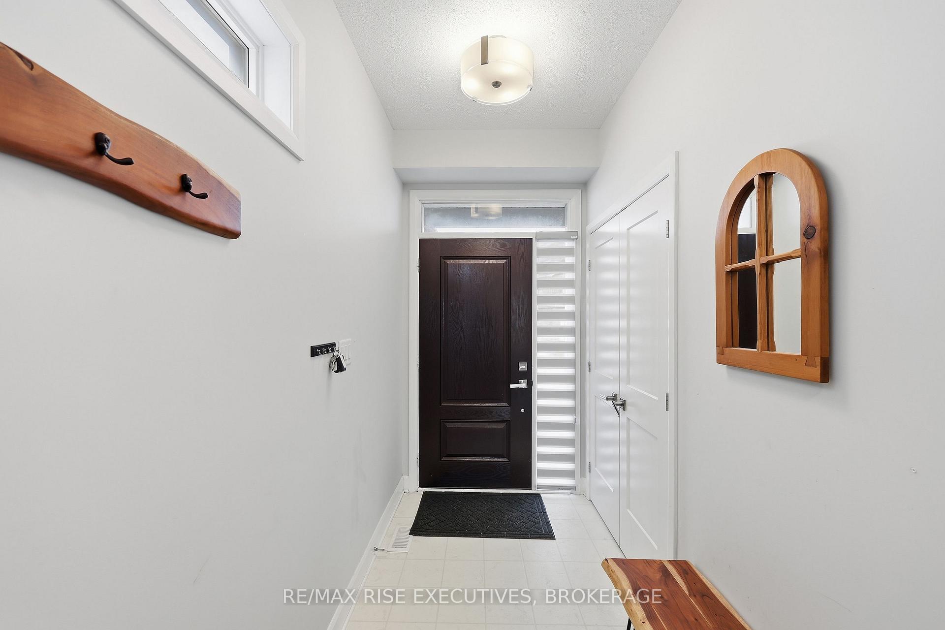 Photo 13 of 1233 Max Crescent, Kingston, City Northwest — HOMEH