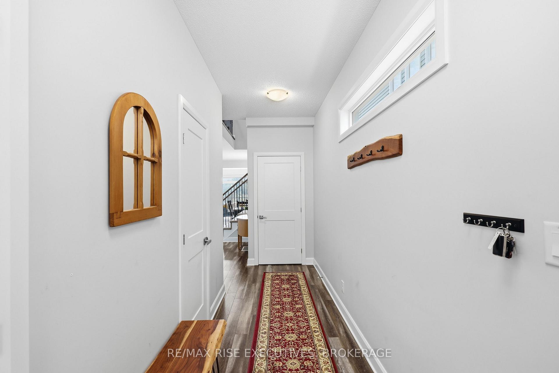 Photo 14 of 1233 Max Crescent, Kingston, City Northwest — HOMEH